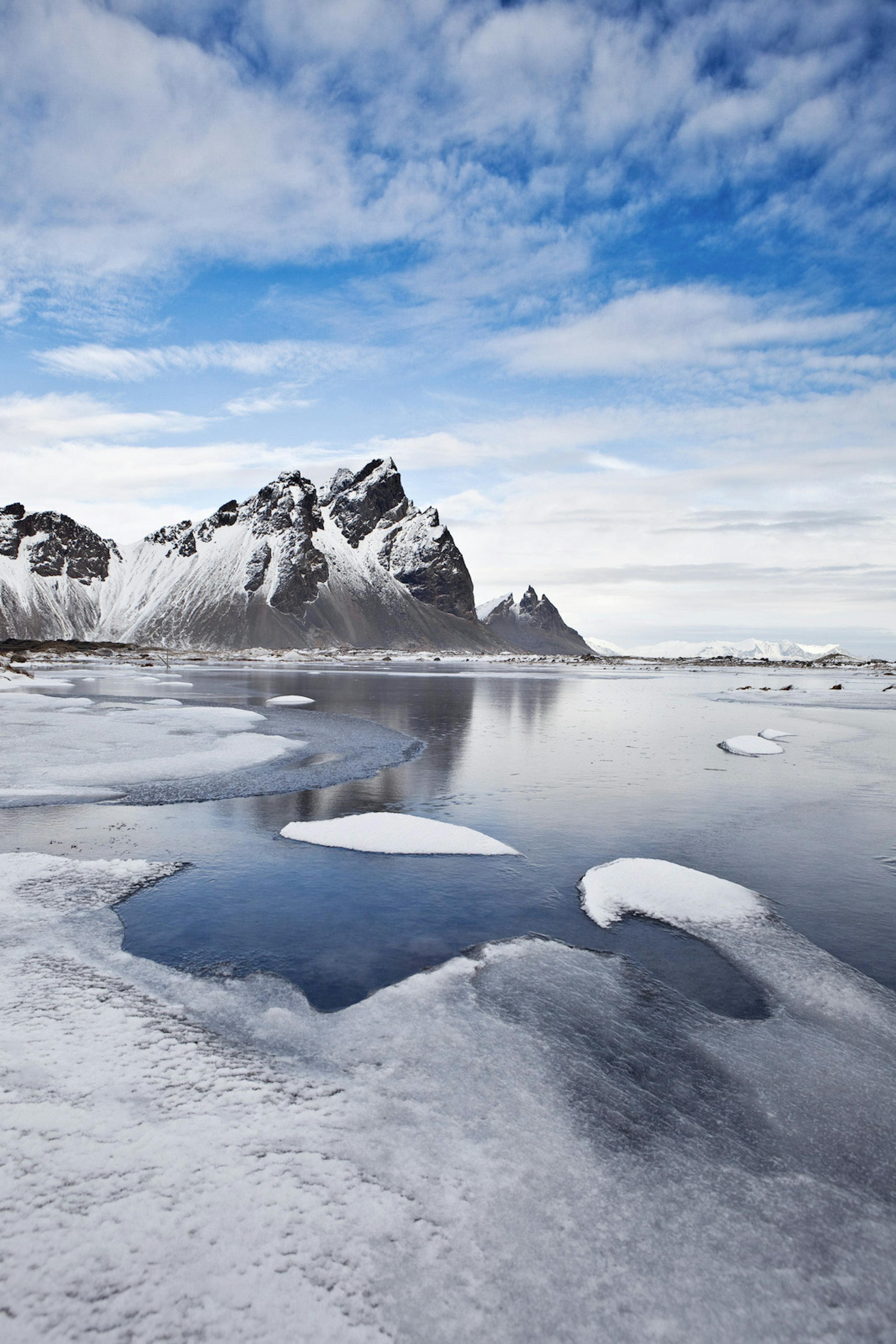 vestrarhorn in the winter