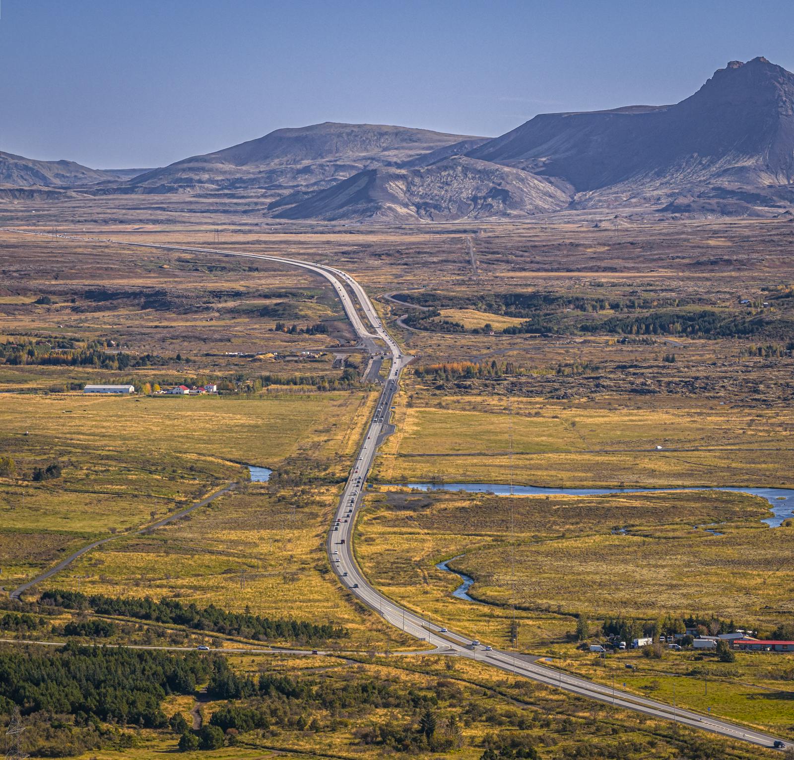 Road that leads to Bláfjöll in the summer