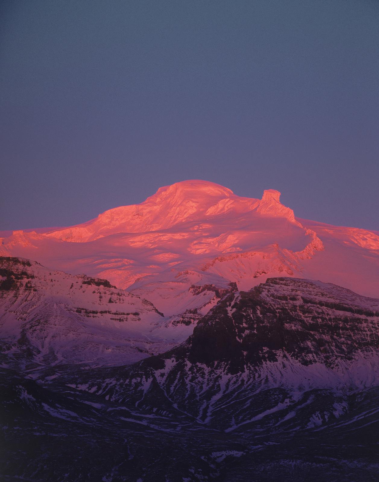 Hvannadalshnúkur during sunset, lit in pink
