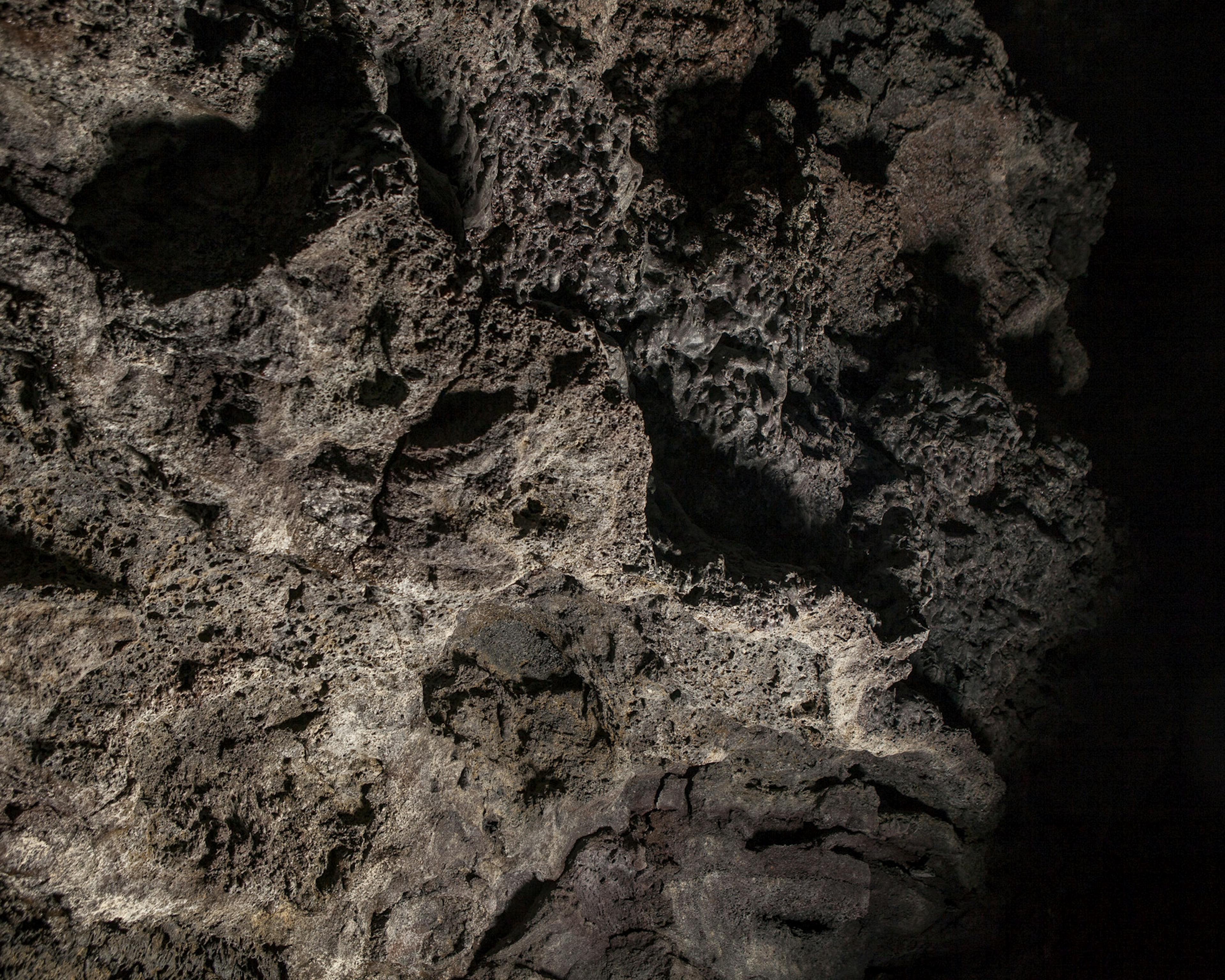 Vatnshellir lava formation