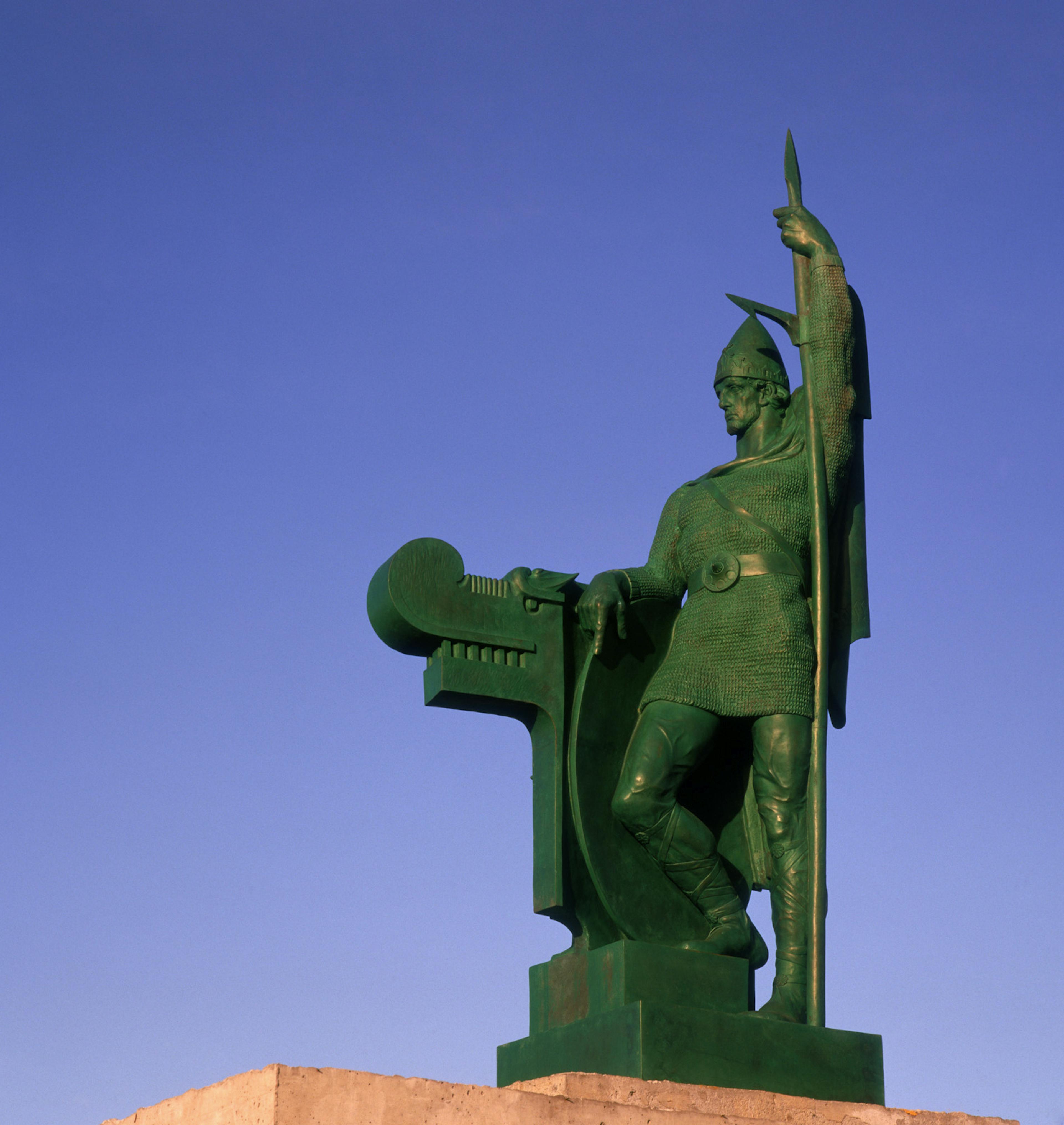 Ingólfur Arnasson statue ontop of Arnarhól in Reykjavík