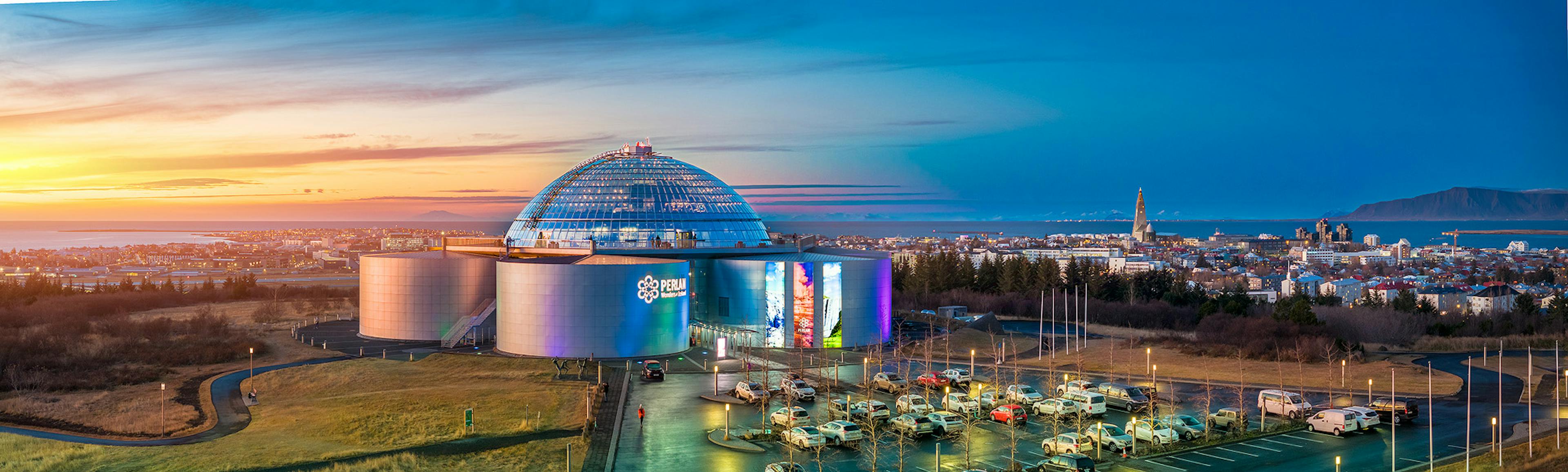 Perlan Reykjavík in autumn