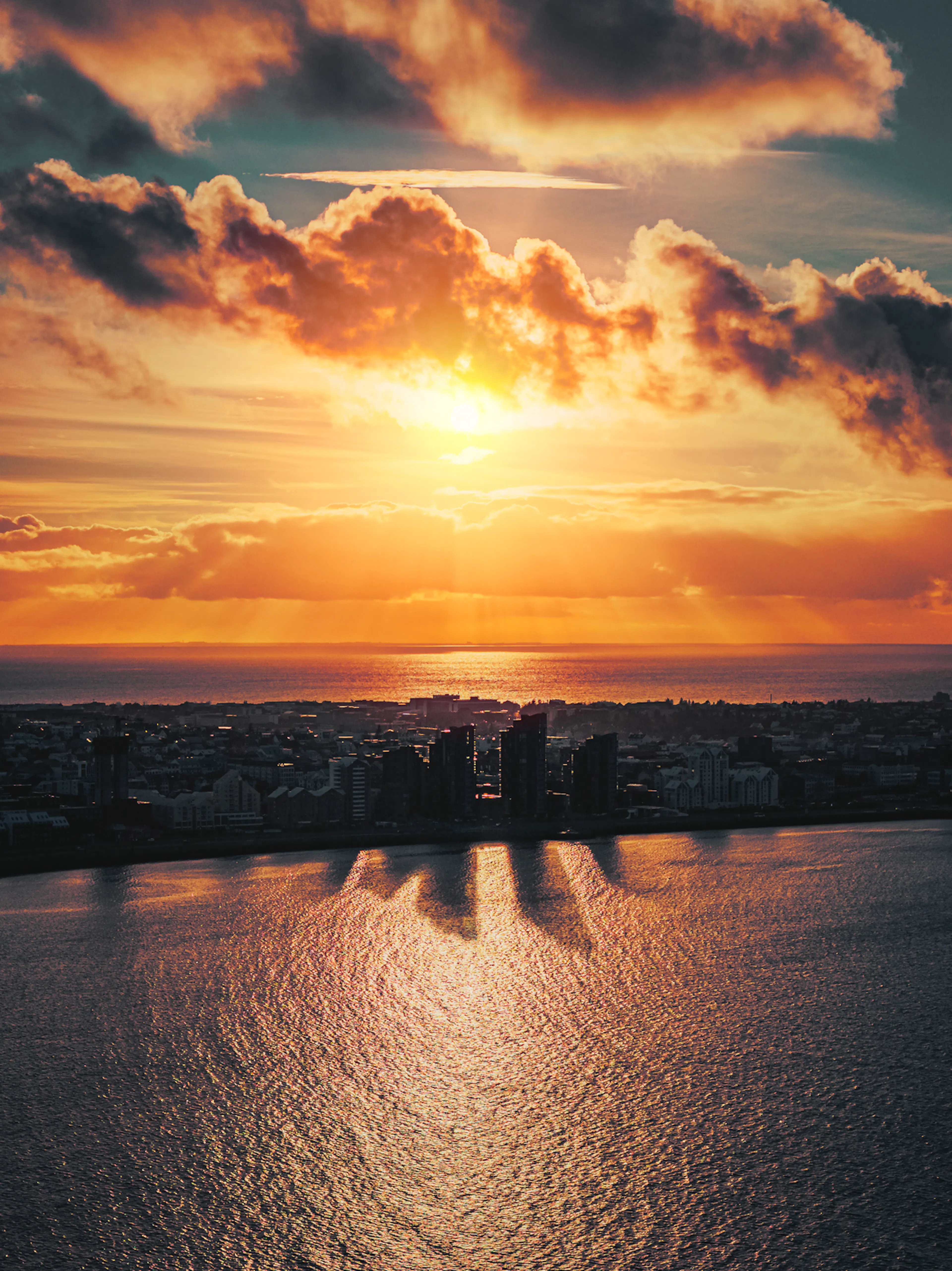 sunset reykjavik and bay