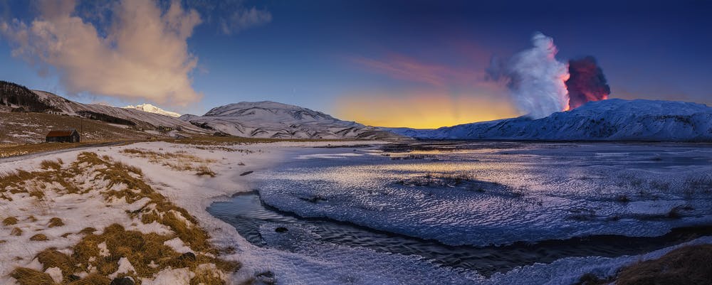Midnight sun under Eyjafjallajökull