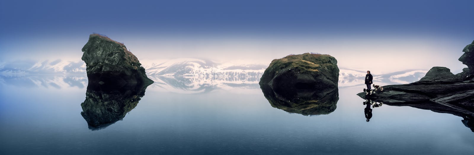 Kleifarvatn reflection