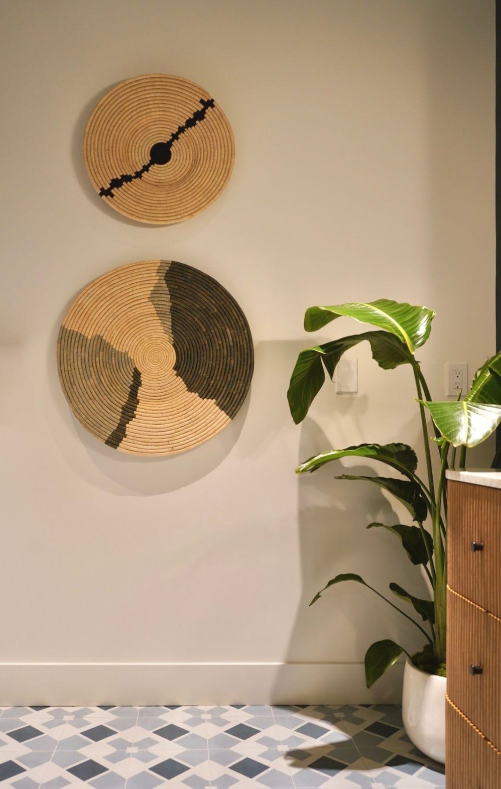 Spanish Floor tiles and lush greenery transport you to a luxury resort in a far off land – Design by Persimmon Design