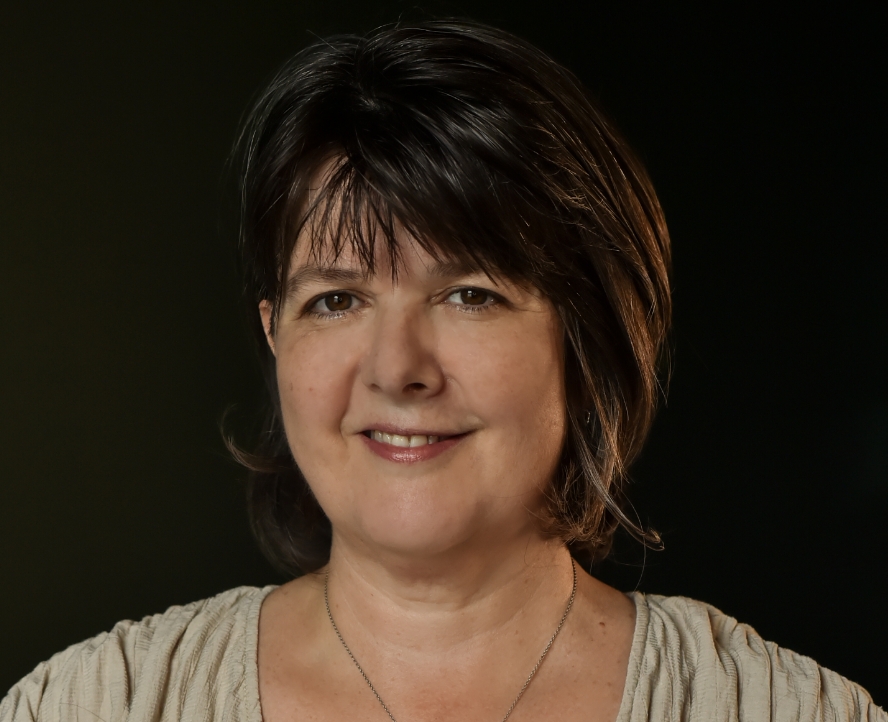 Karen Smith headshot