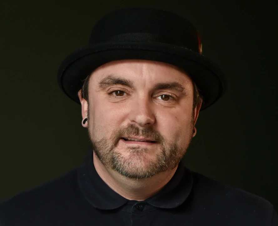 Matthew Case headshot