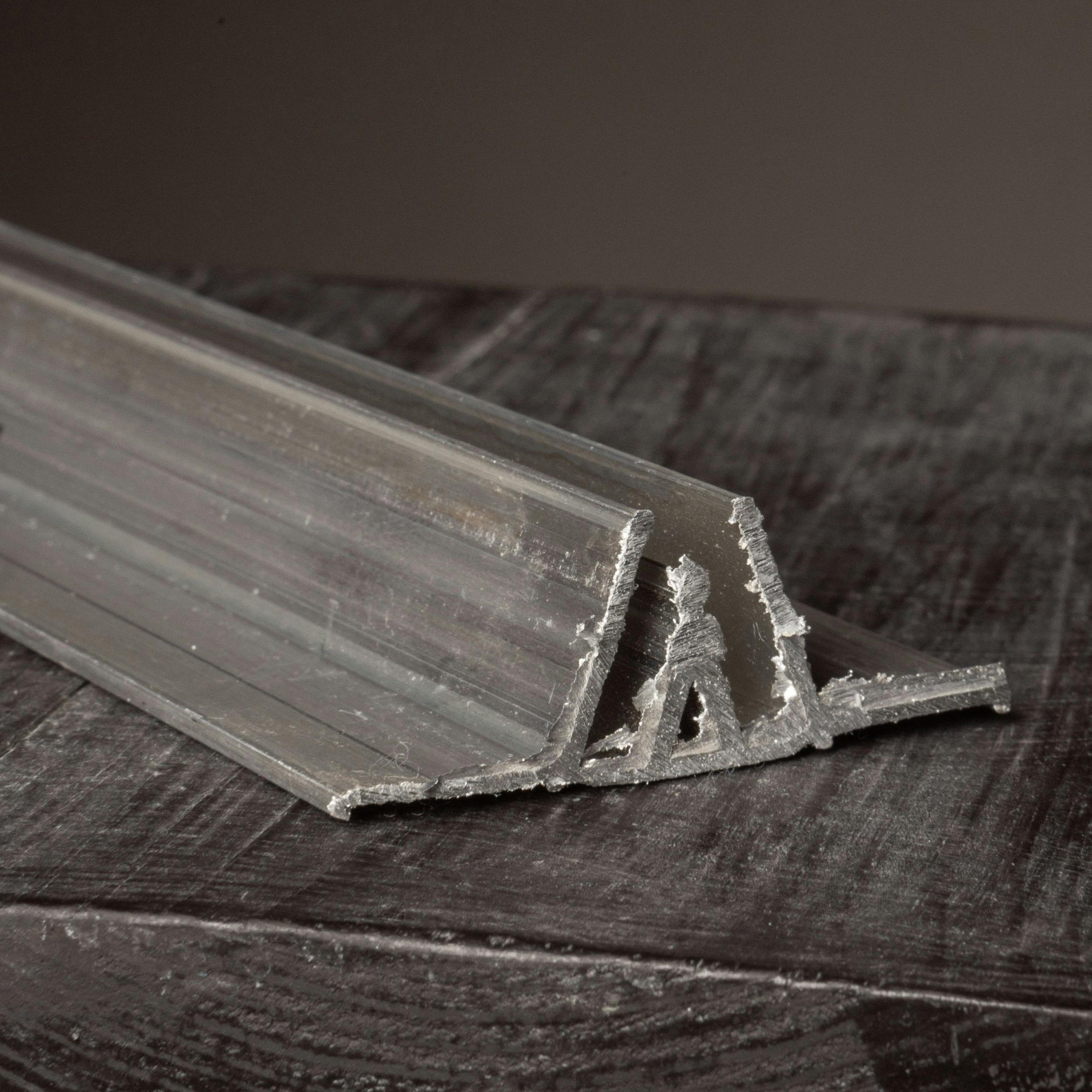 Багет разделительный алюминиевый 