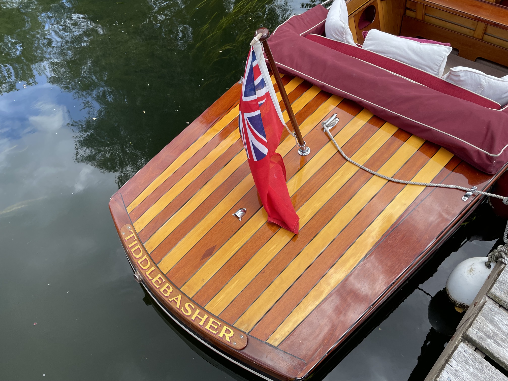 aft deck on slipper launch
