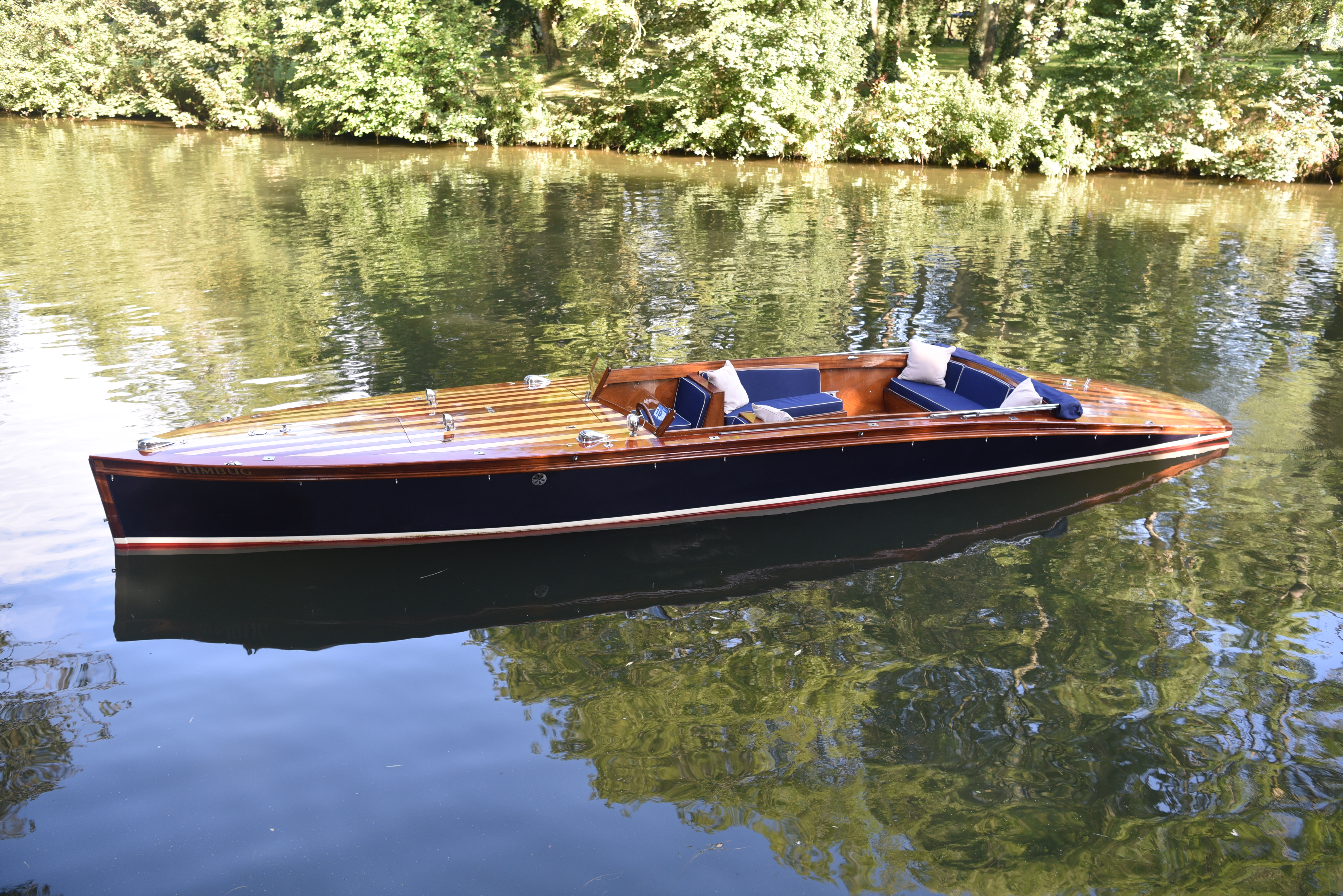Classic wooden boats for sale, 30ft Andrews slipper launch side view river Thames