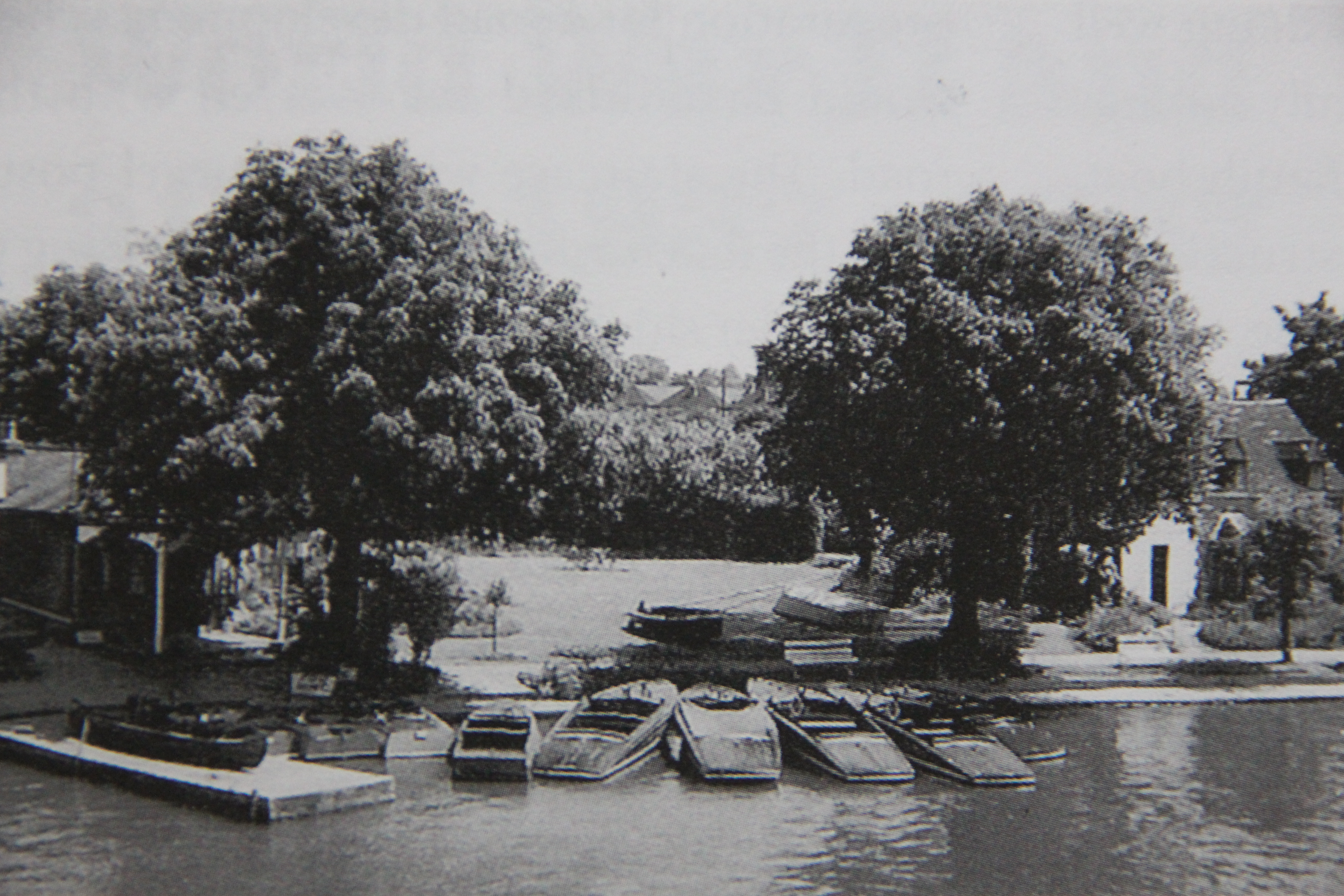 Luxury boatbuilders, black and white photo of the Freebody boatyard at Caversham