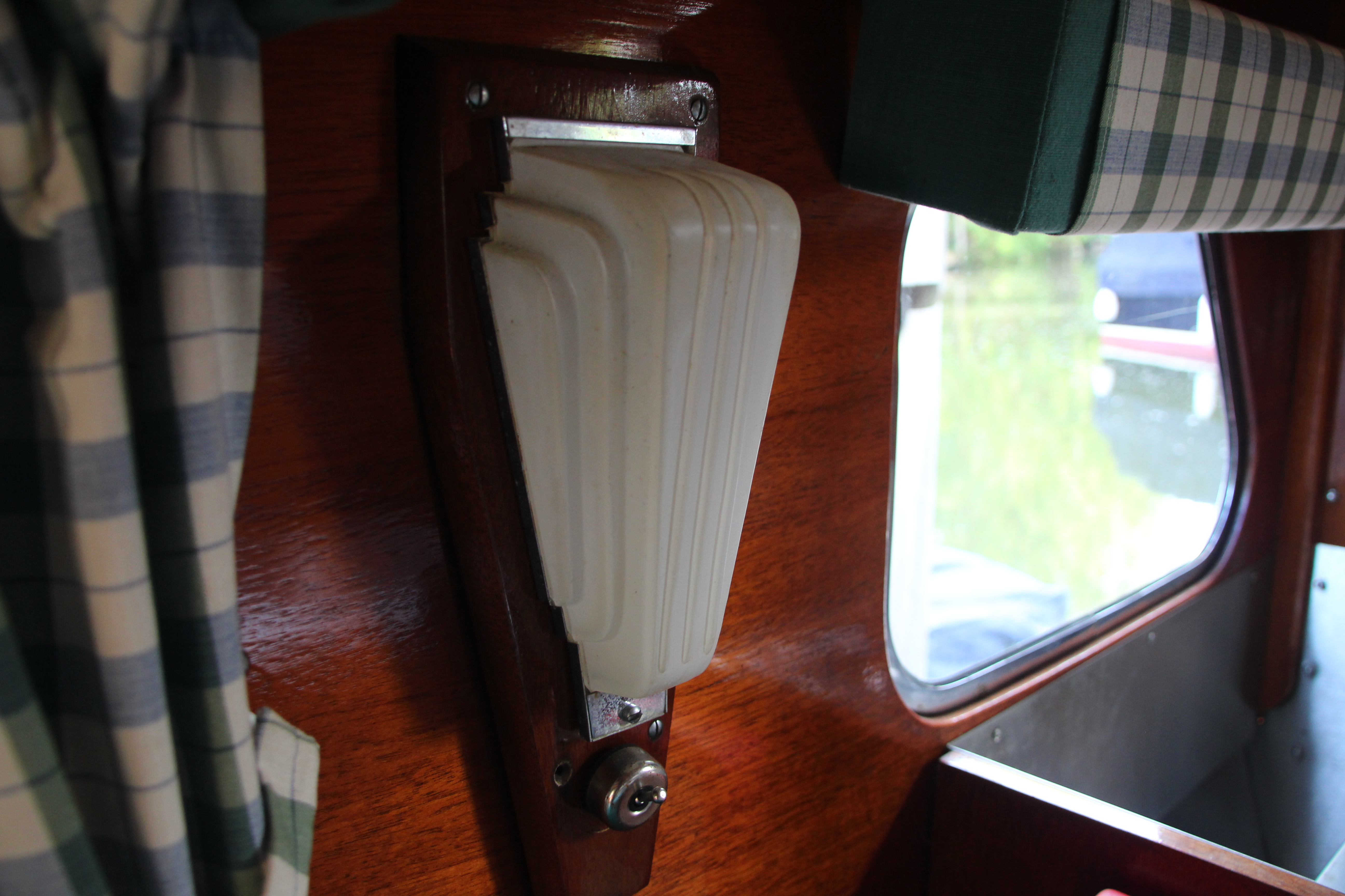 Andrews cabin boat for sale, period light fitting in cabin
