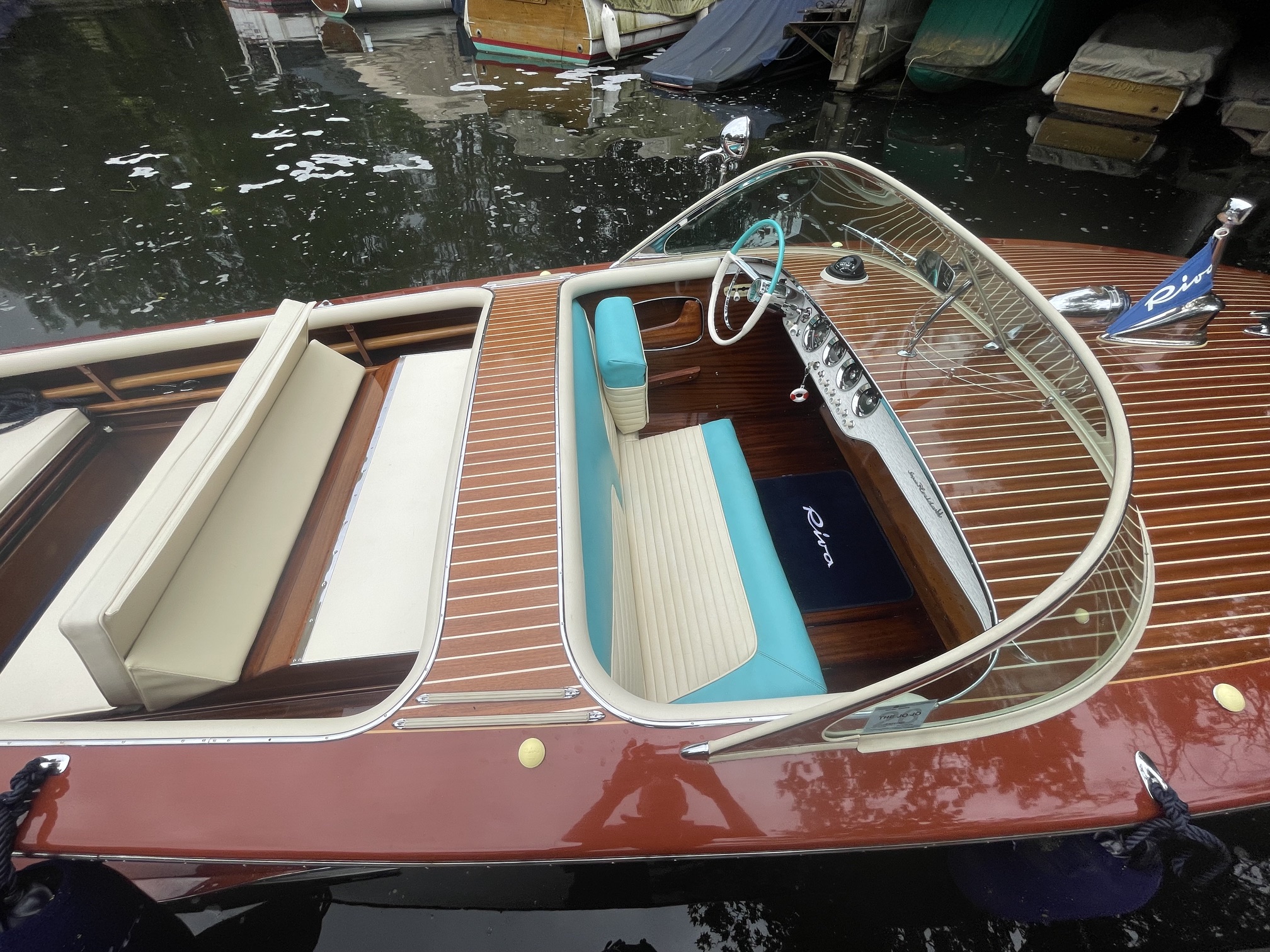 Riva Super Florida for sale, side view into cockpit and helm area