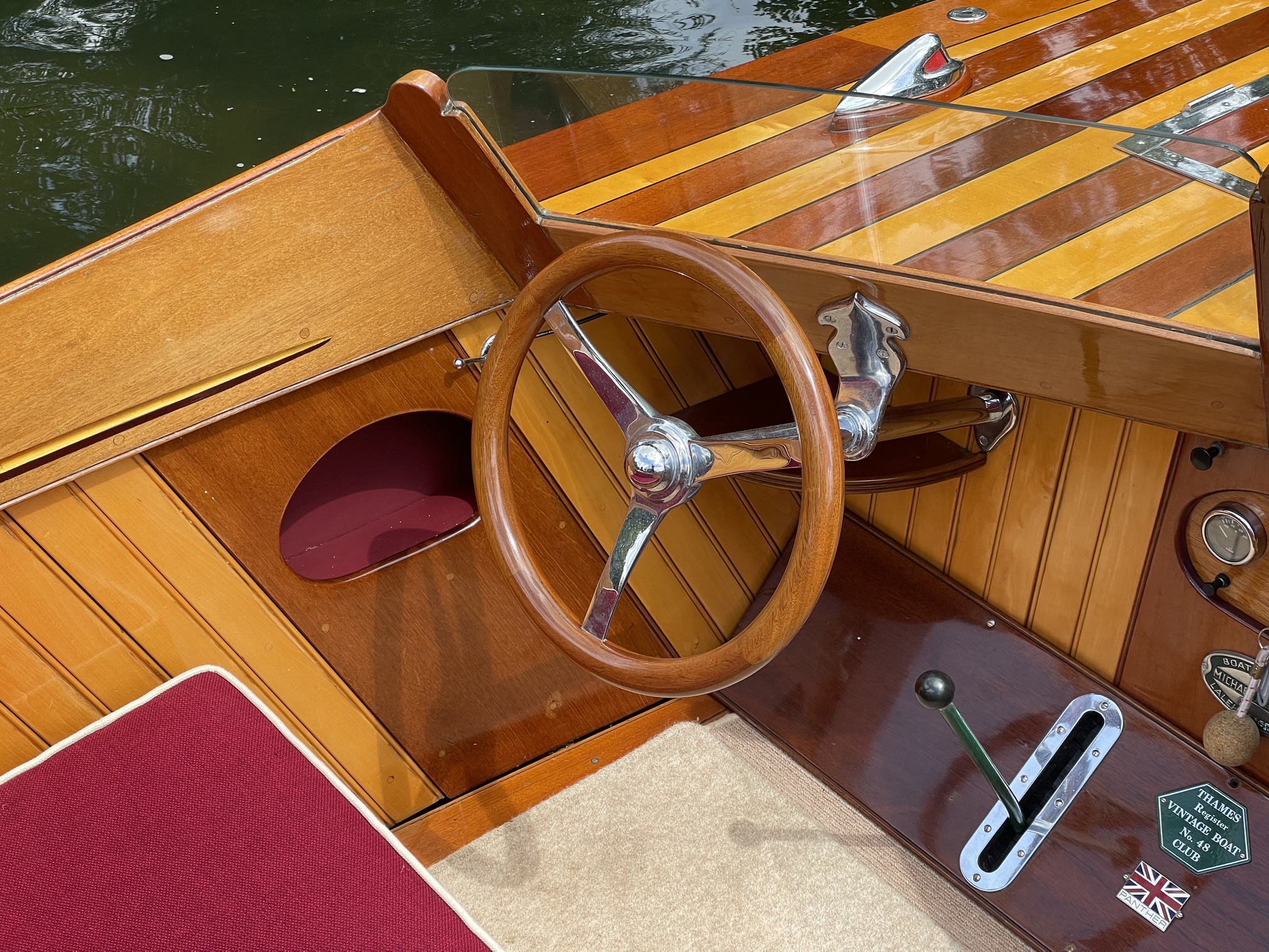 steering wheel detail on 25ft slipper launch