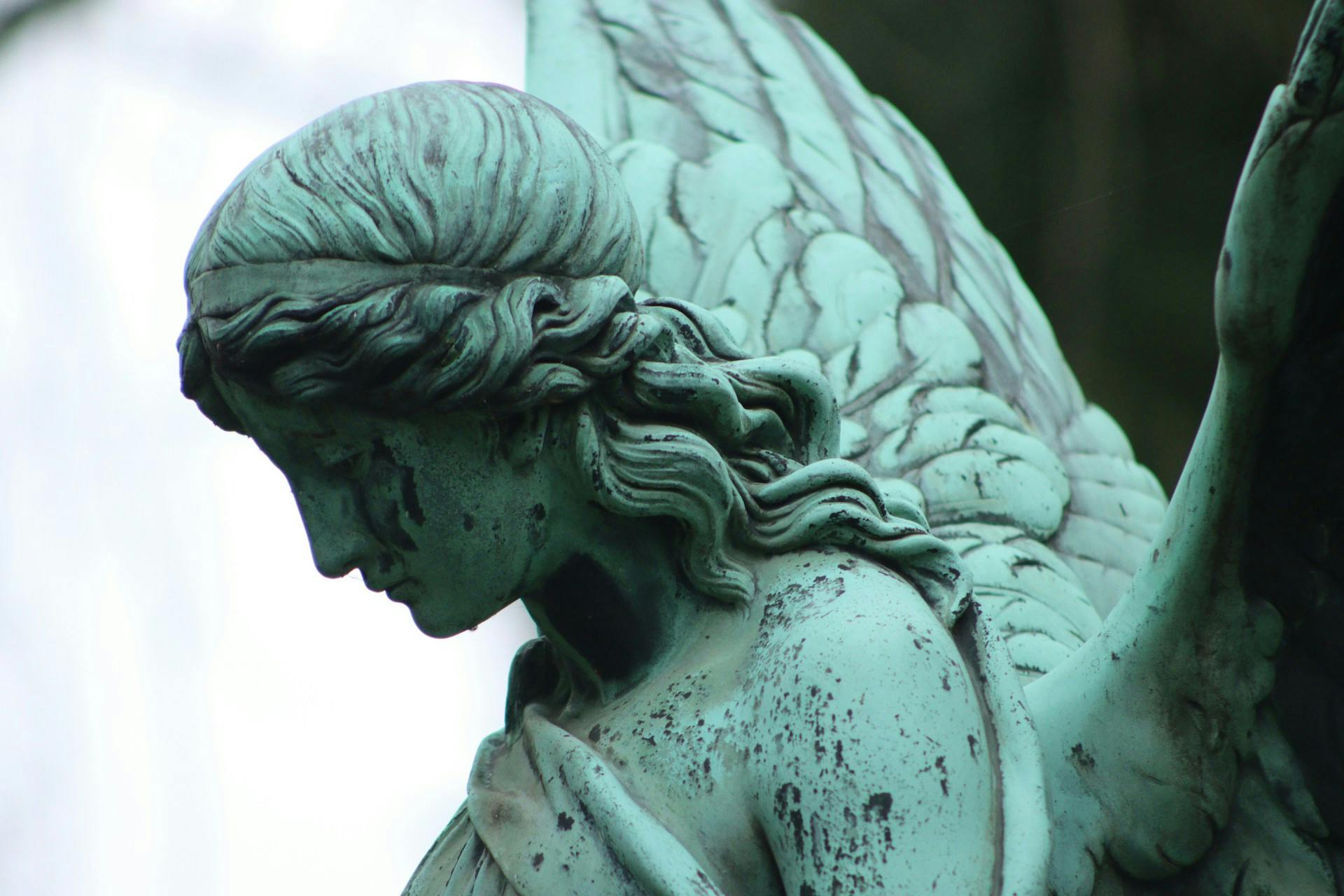 Statue of an angel in a cemetery