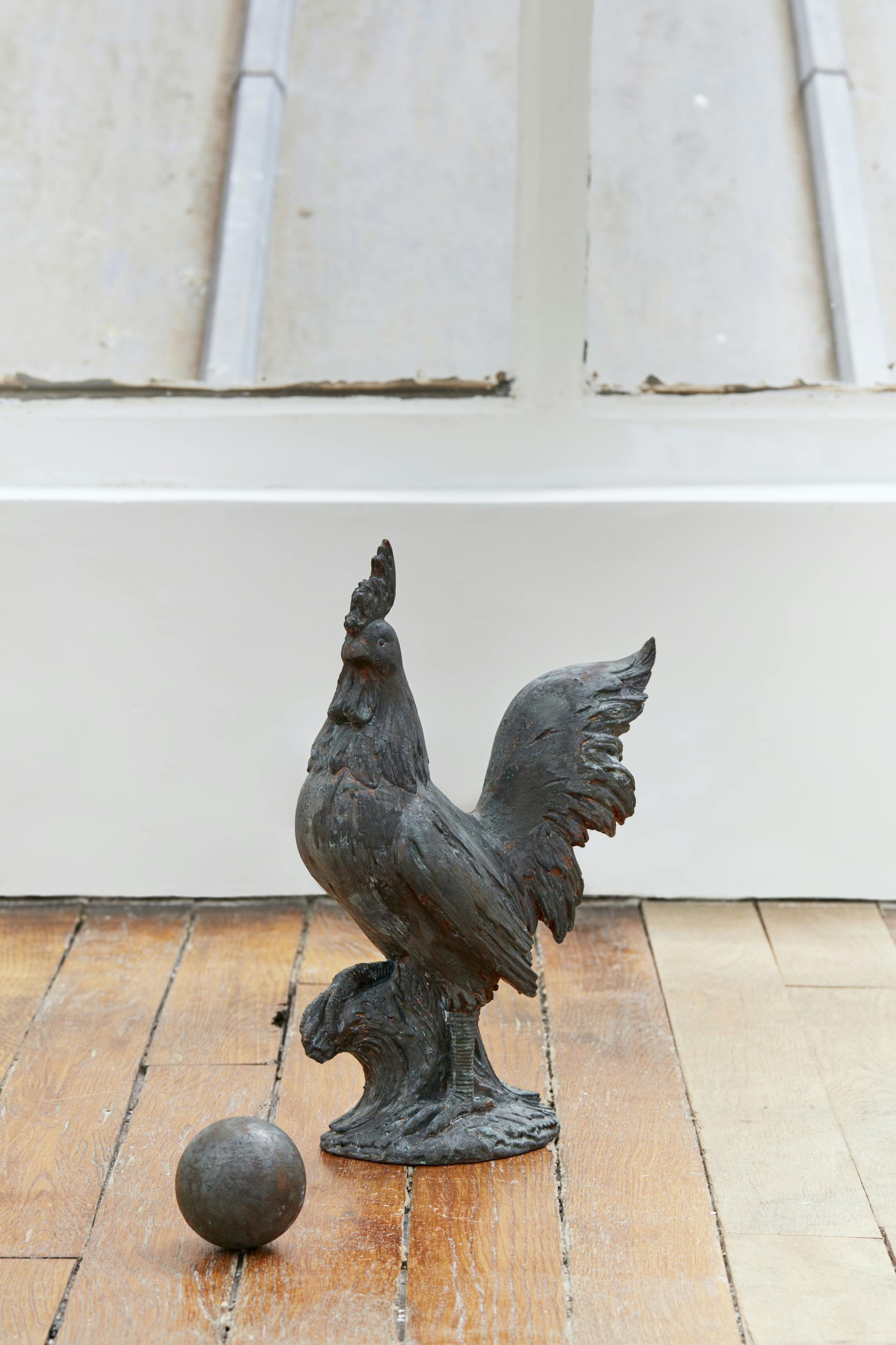 Petrine, Paris
Sophie Kovel
A Long Duration of Losses
Lieu de mémoire (Coq en bronze), 2022
polyurethane, patinated copper
38.1 x 25.4 cm