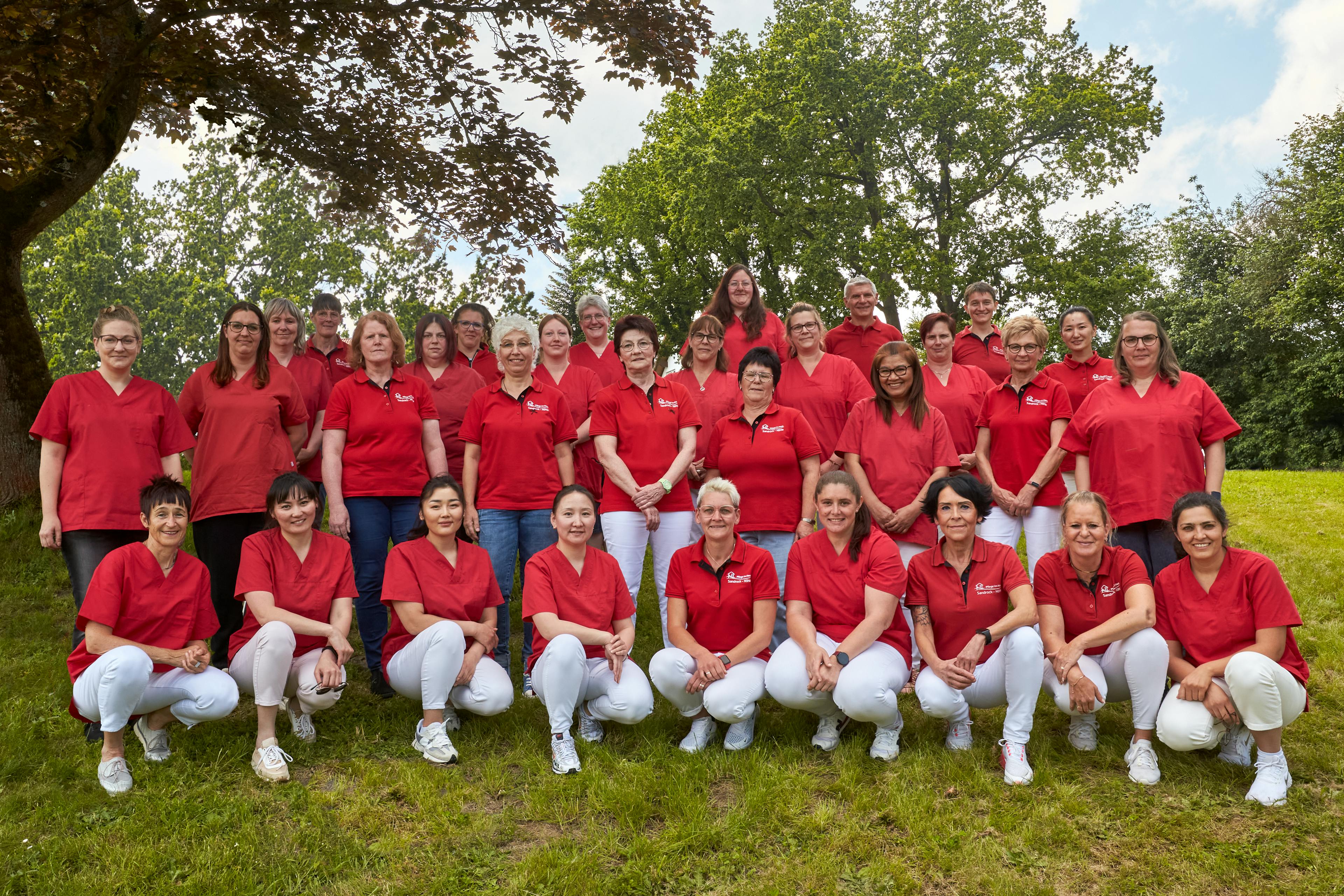 Team Pflege im Haus Sandrock-Höhle Pflege Versorgung Betreuung Gymnastik Hilfe zu Hause Betreuung Hauswirtschaft