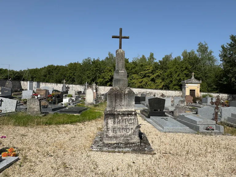 Cimetière d'Orphin