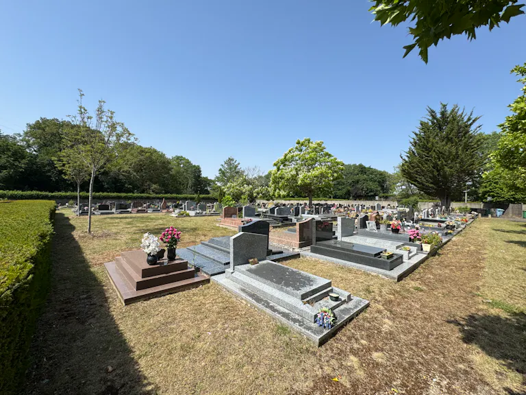 Cimetière de Rambouillet - Les Éveuses