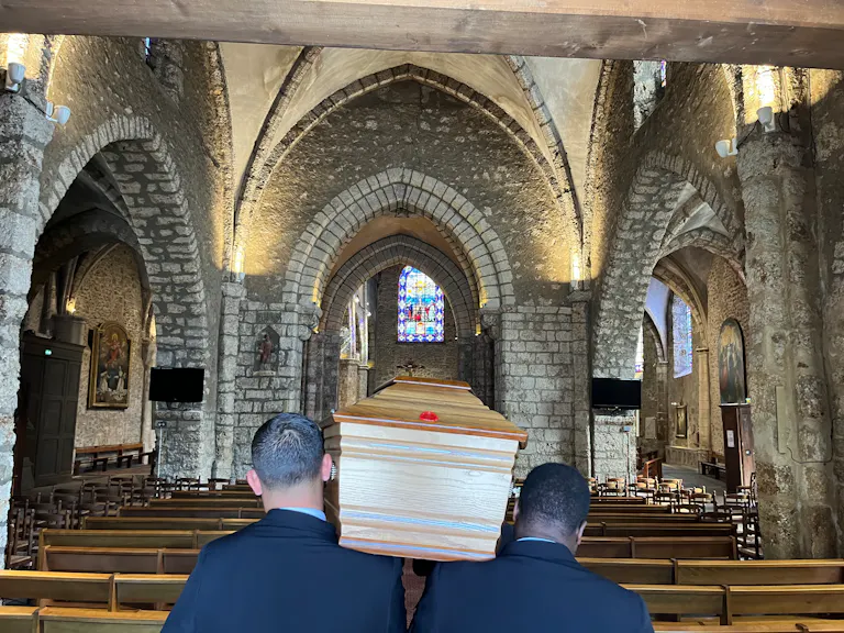 Pompes Funèbres et Marbrerie Vandycke en l'Église de Saint-Martin de Chevreuse