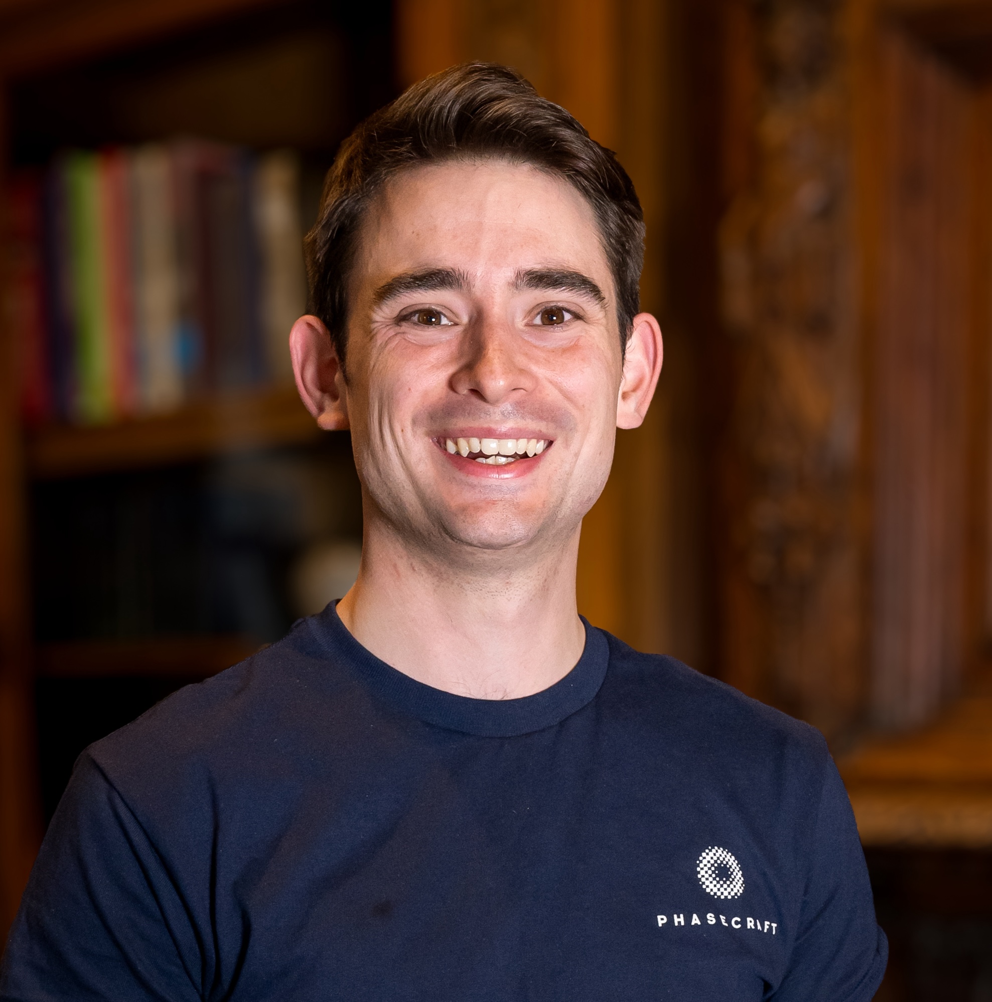 Headshot of Harry McMullan