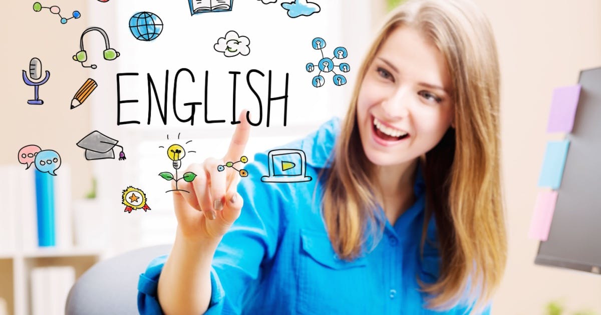 Mulher sorrindo e apontando para a palavra "English", que tem em seu entorno as representações gráficas de alguns ícones.