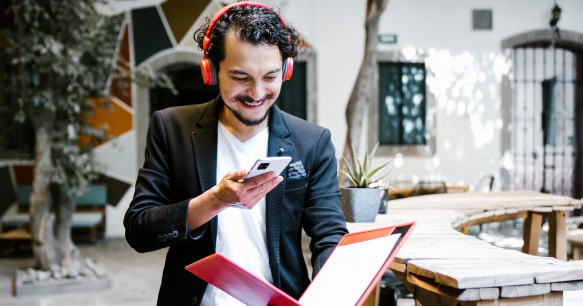 Falar inglês: Prática de inglês integrada ao dia a dia.