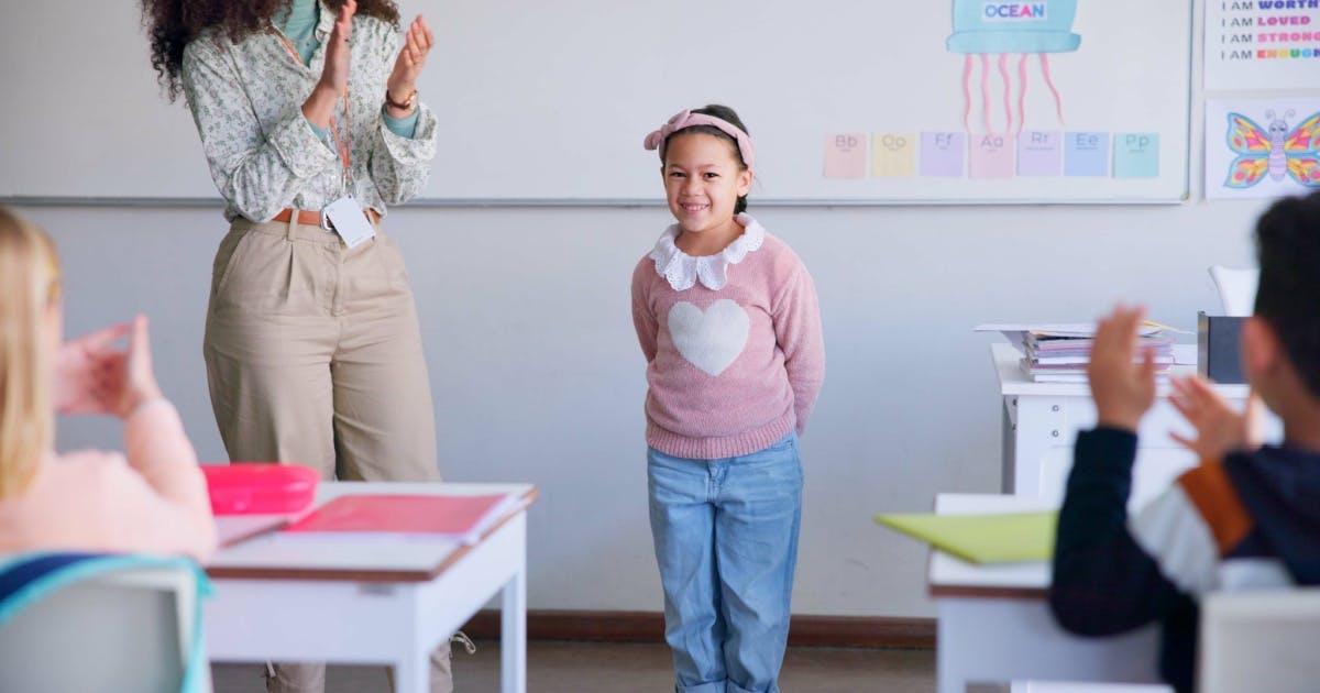 Bilíngue: Aluna em aula de conversação no estilo Phenom Idiomas.