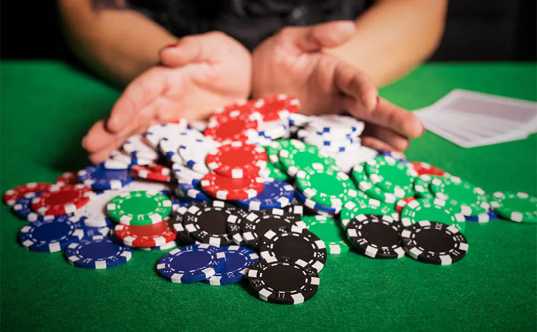 play poker tournaments