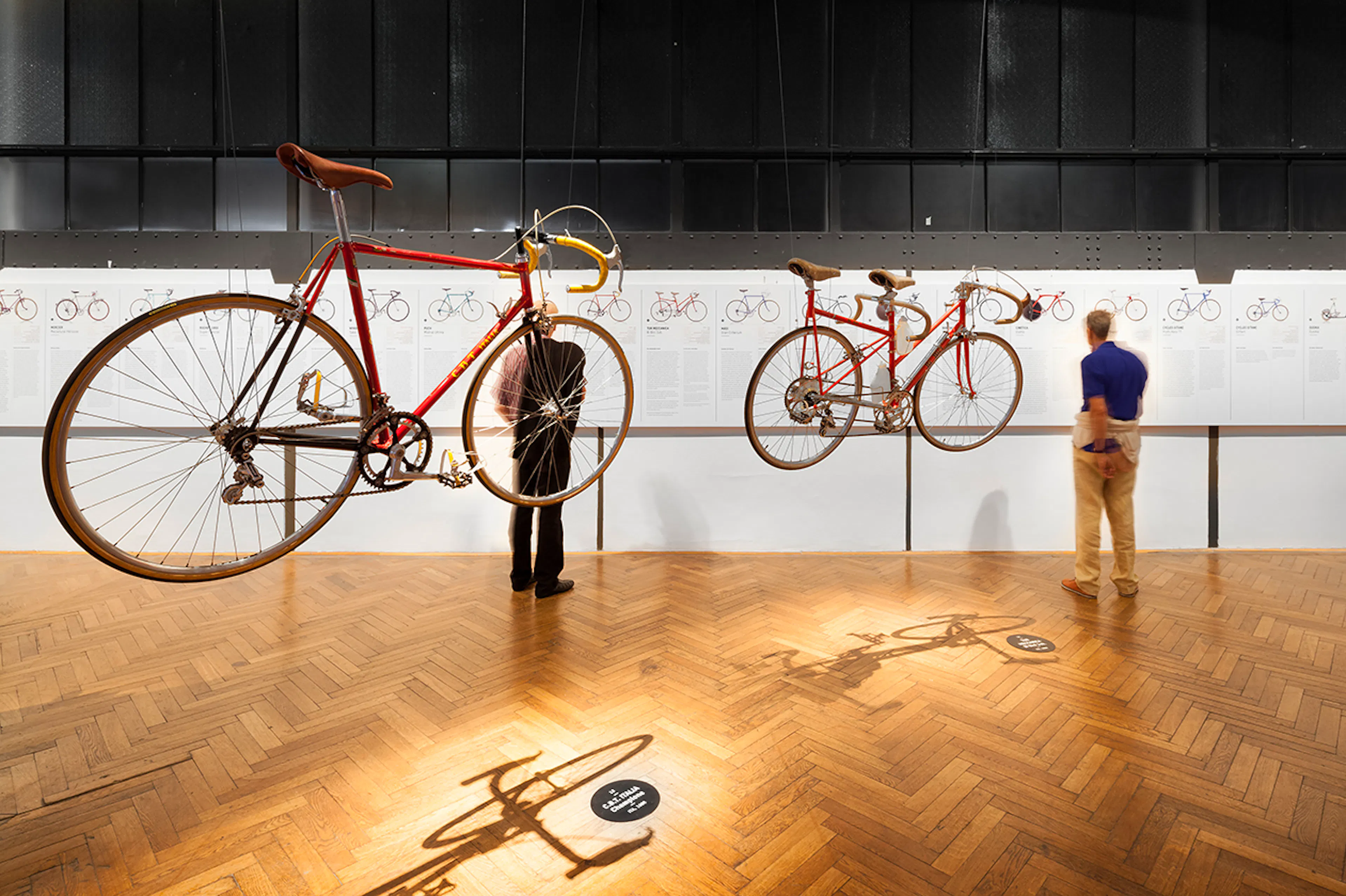 Gestaltung der Ausstellung "Tour Du Monde" im Wiener Museum für angewandte Kunst