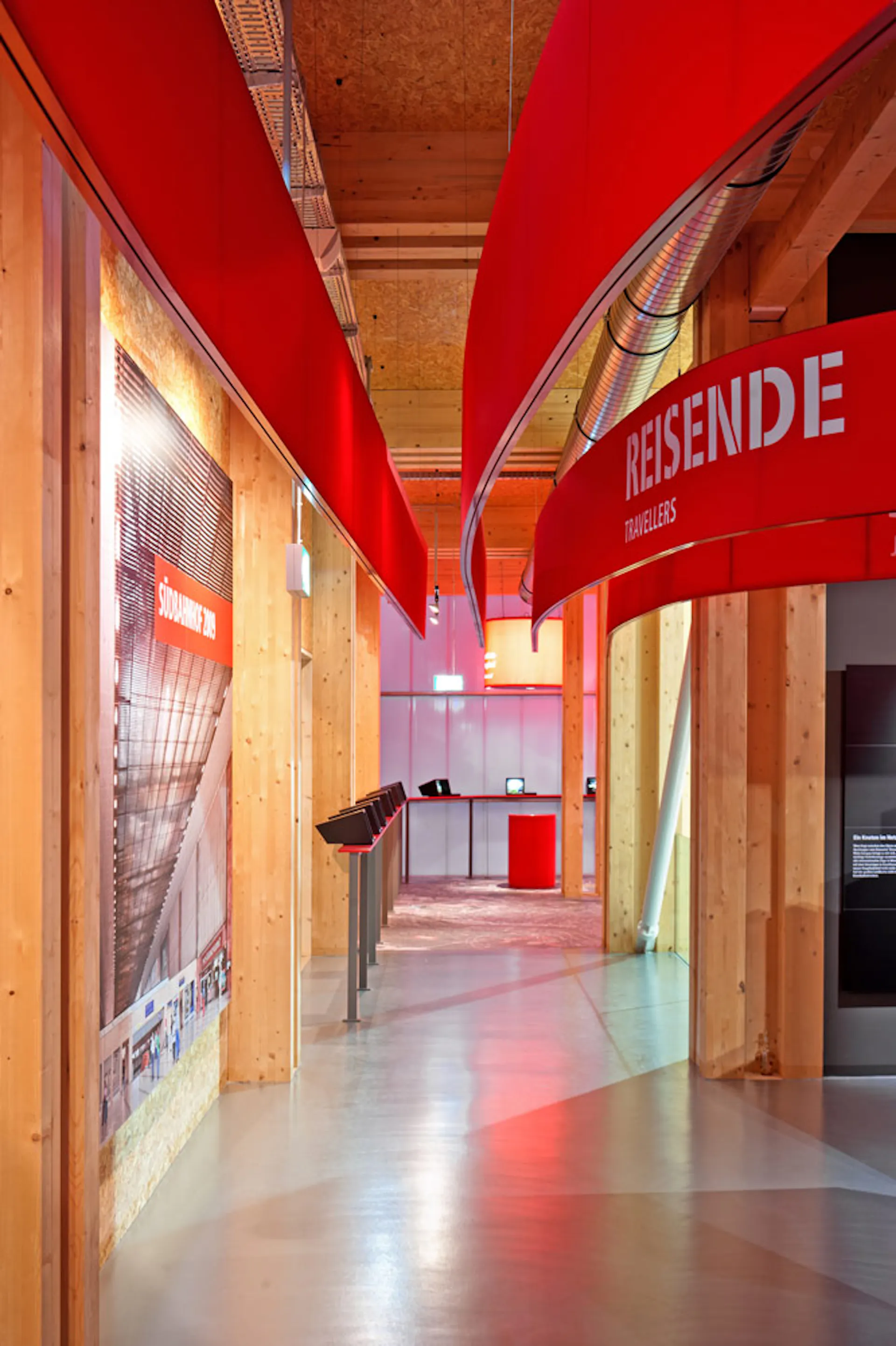 Design of the "bahnorama" Infocentre for the construction of Vienna Main Railway Station