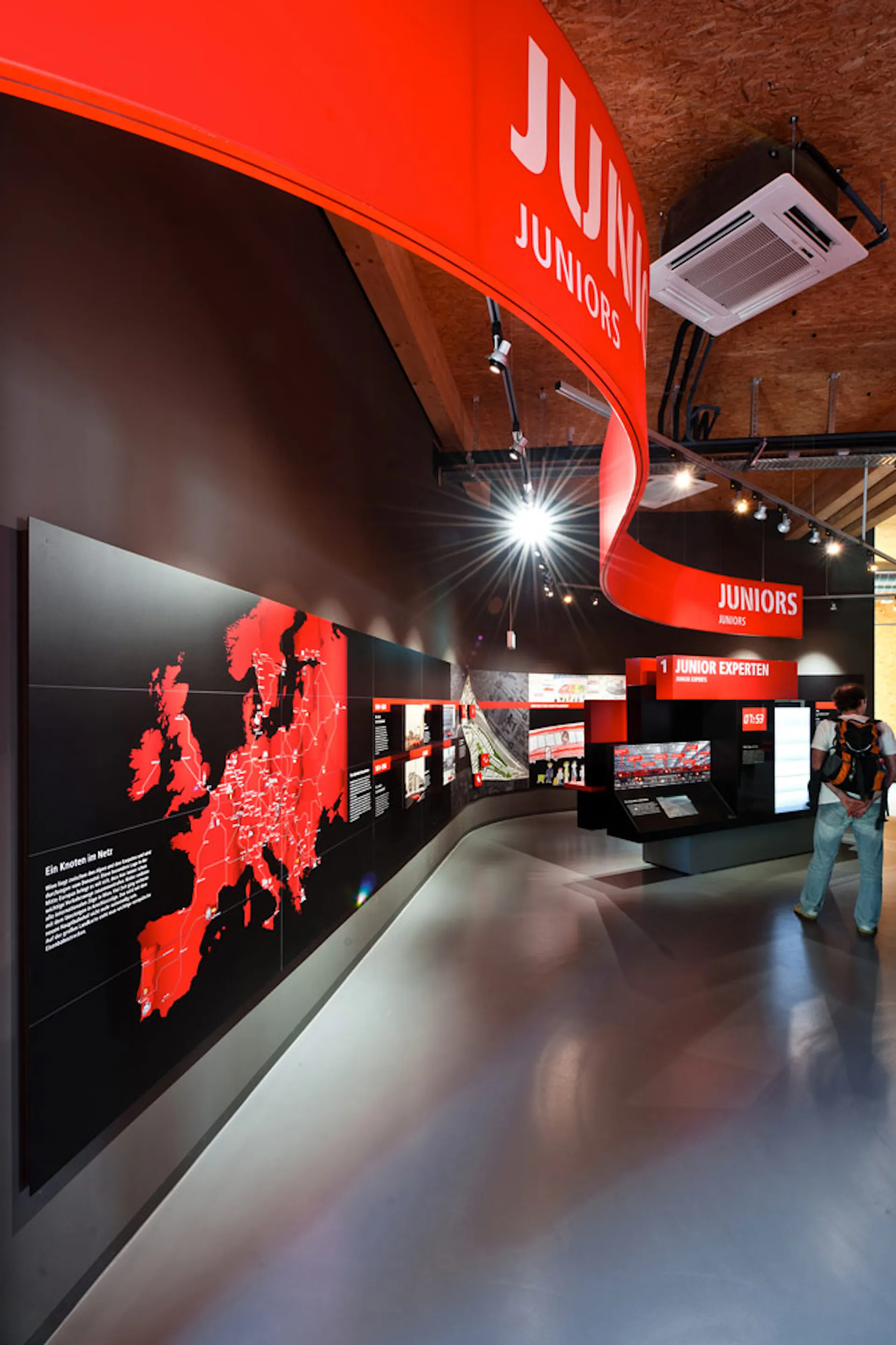 Design of the "bahnorama" Infocentre for the construction of Vienna Main Railway Station