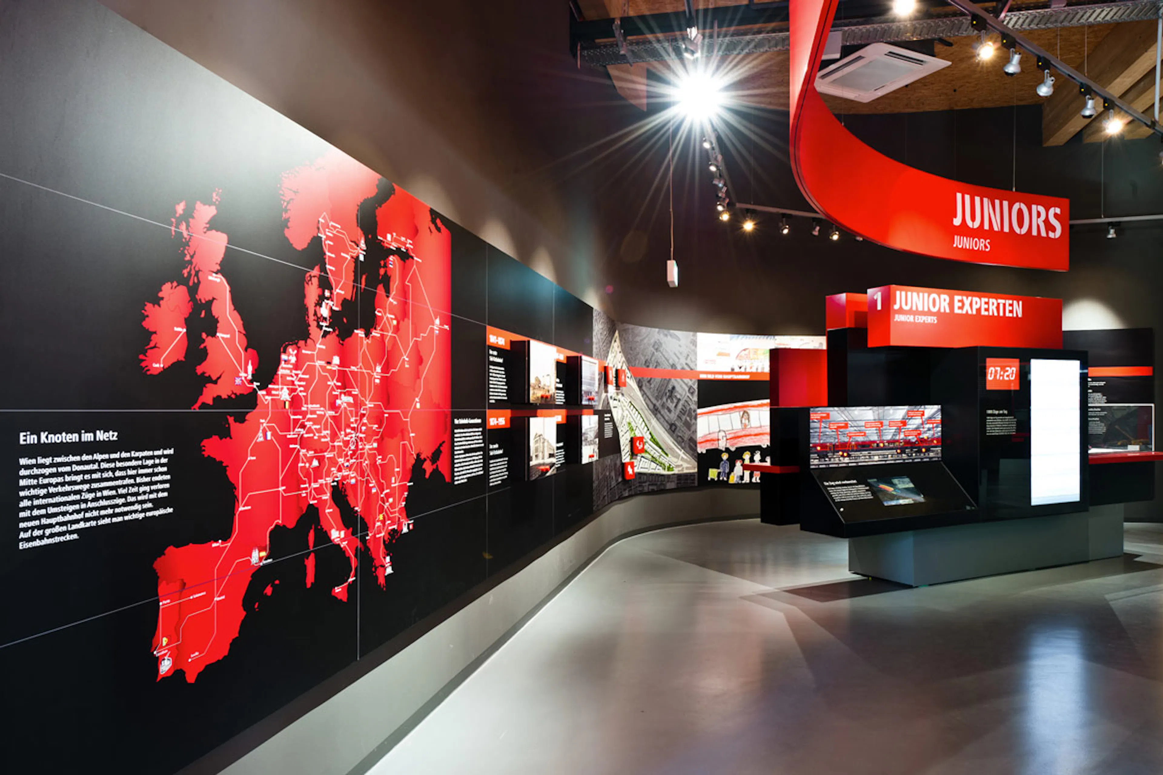 Design of the "bahnorama" Infocentre for the construction of Vienna Main Railway Station