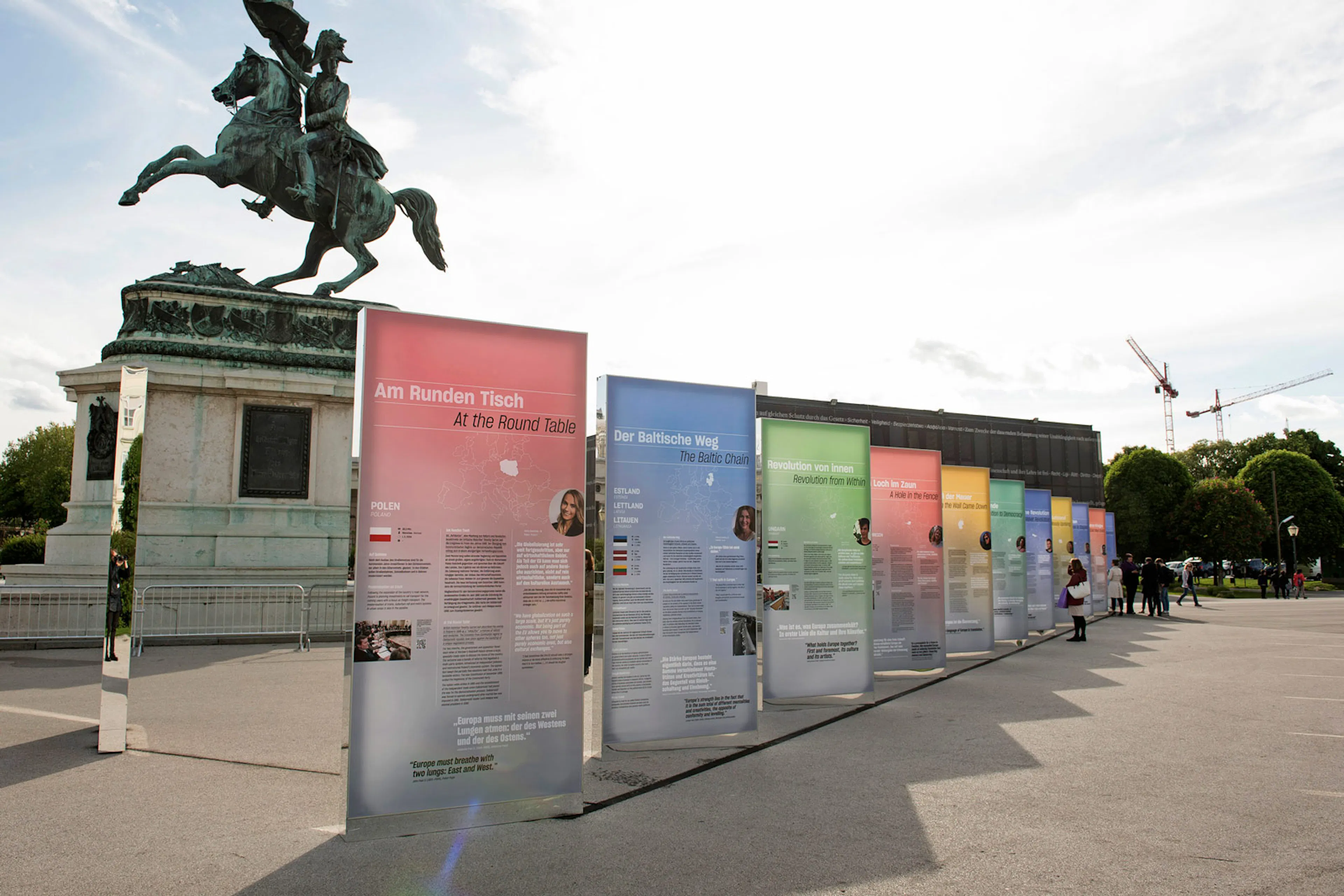 Design of the temporary Open-Air Exhibition "Moving Moments" on Vienna's Heldenplatz