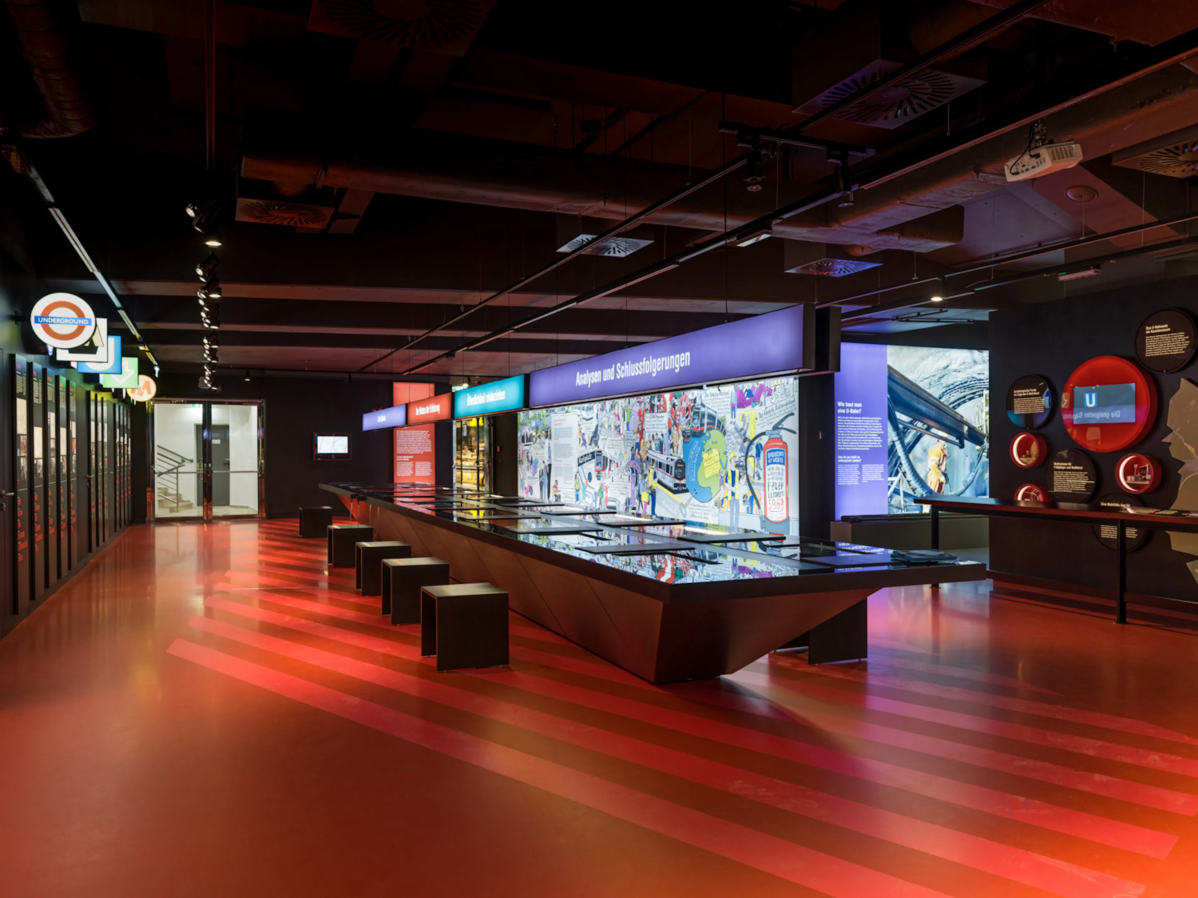 Gestaltung des Wiener Linien Infocenter U2/U5 in der Station Volkstheater