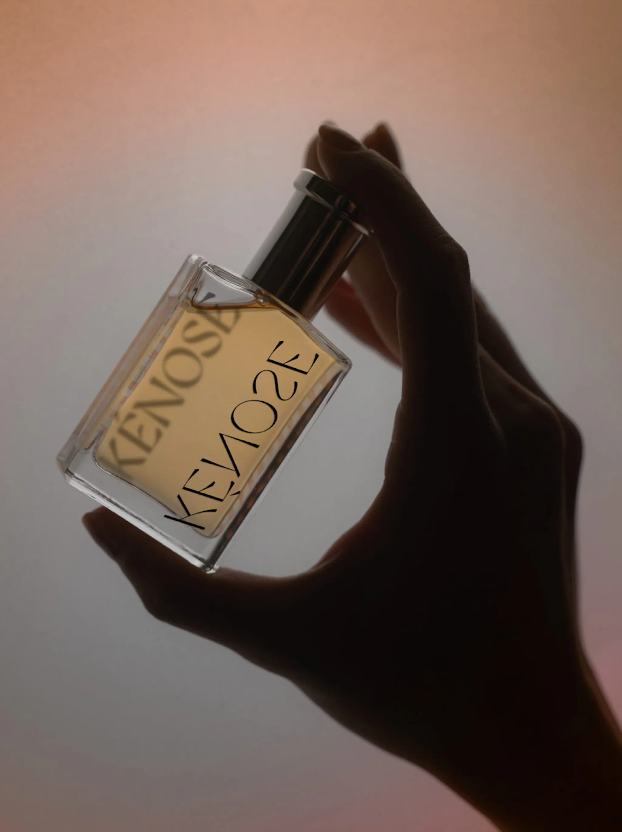 Sample of Gyst Font used on an Eau de Toilette flask