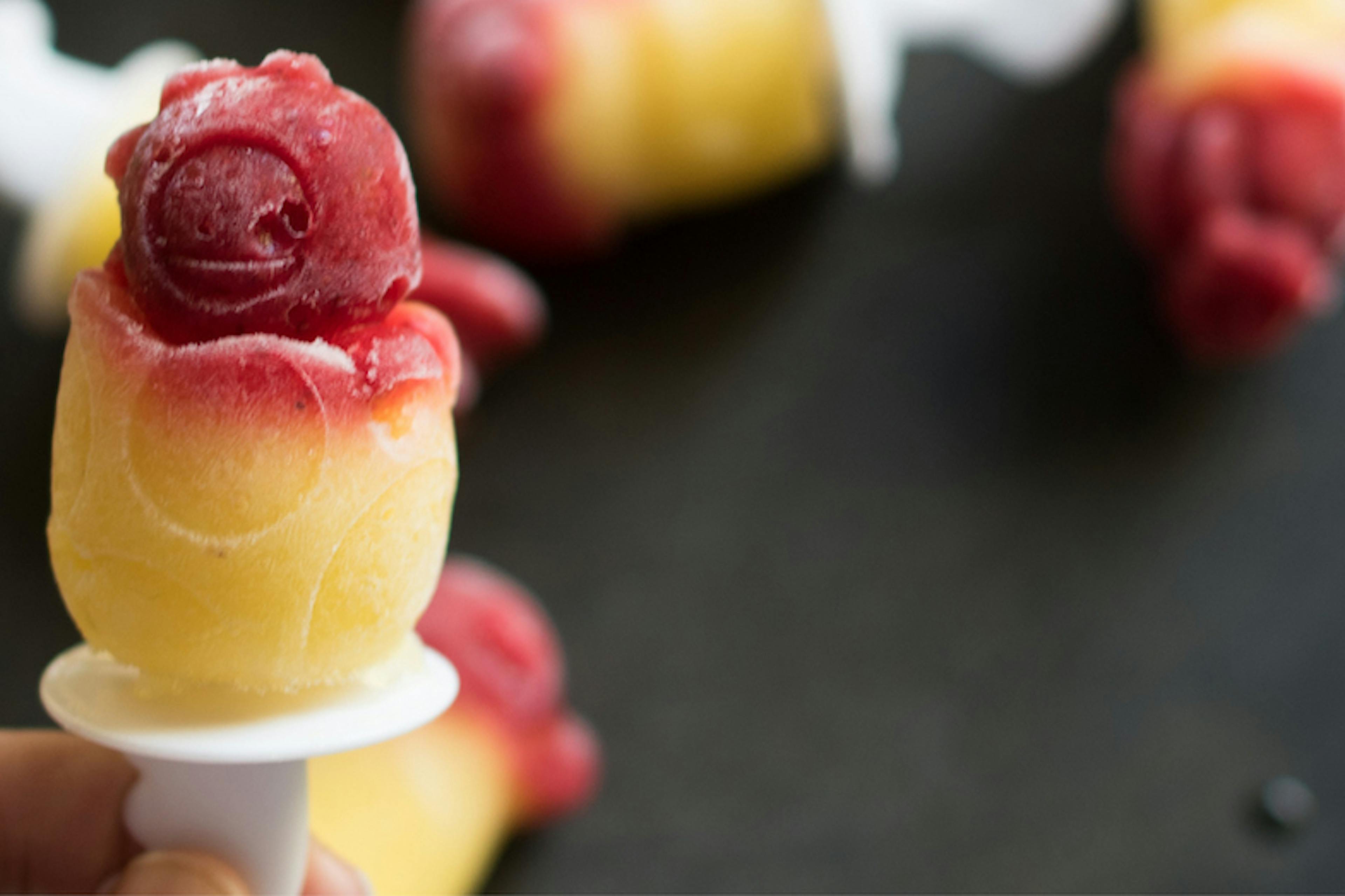 strawberry homemade popsicles