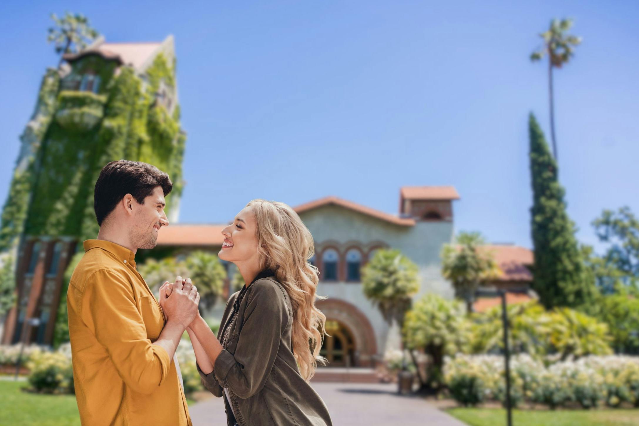 couple in san jose holding hands