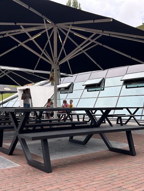 MaximaVida aluminium picknicktafel Dex in Madurodam