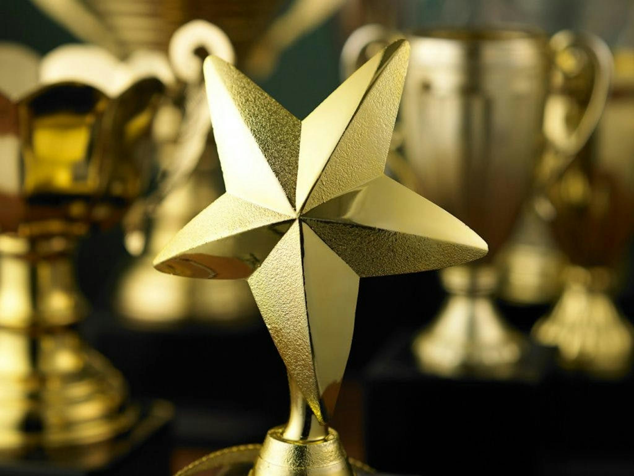 APRIL 2015 - CHALLENGES’ TOP 100 START-UPS