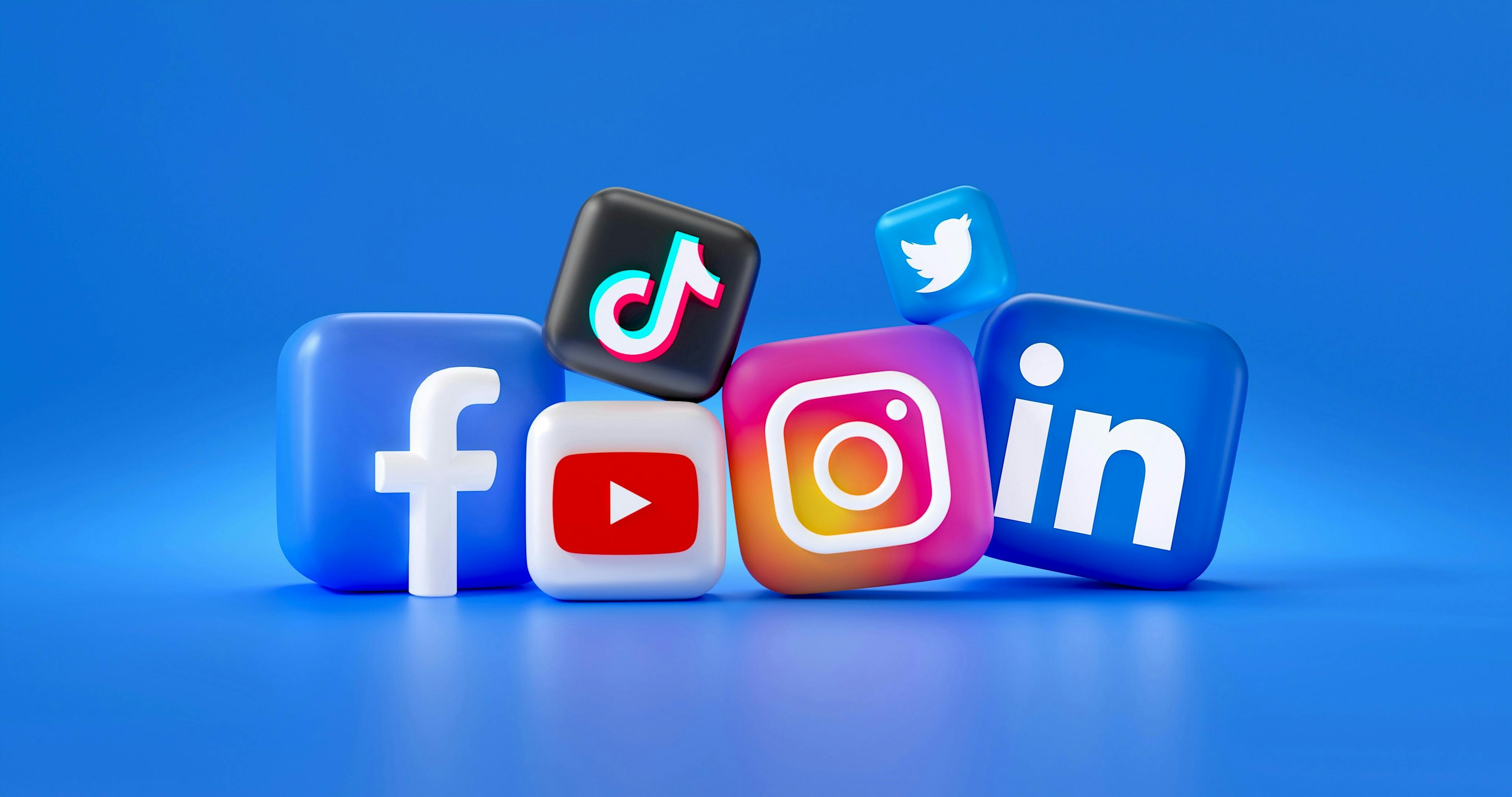 How Social Media video maker can help you create Snack Content