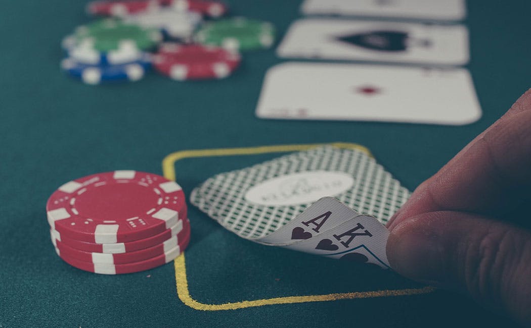 ULTIMATE TEXAS HOLDEM