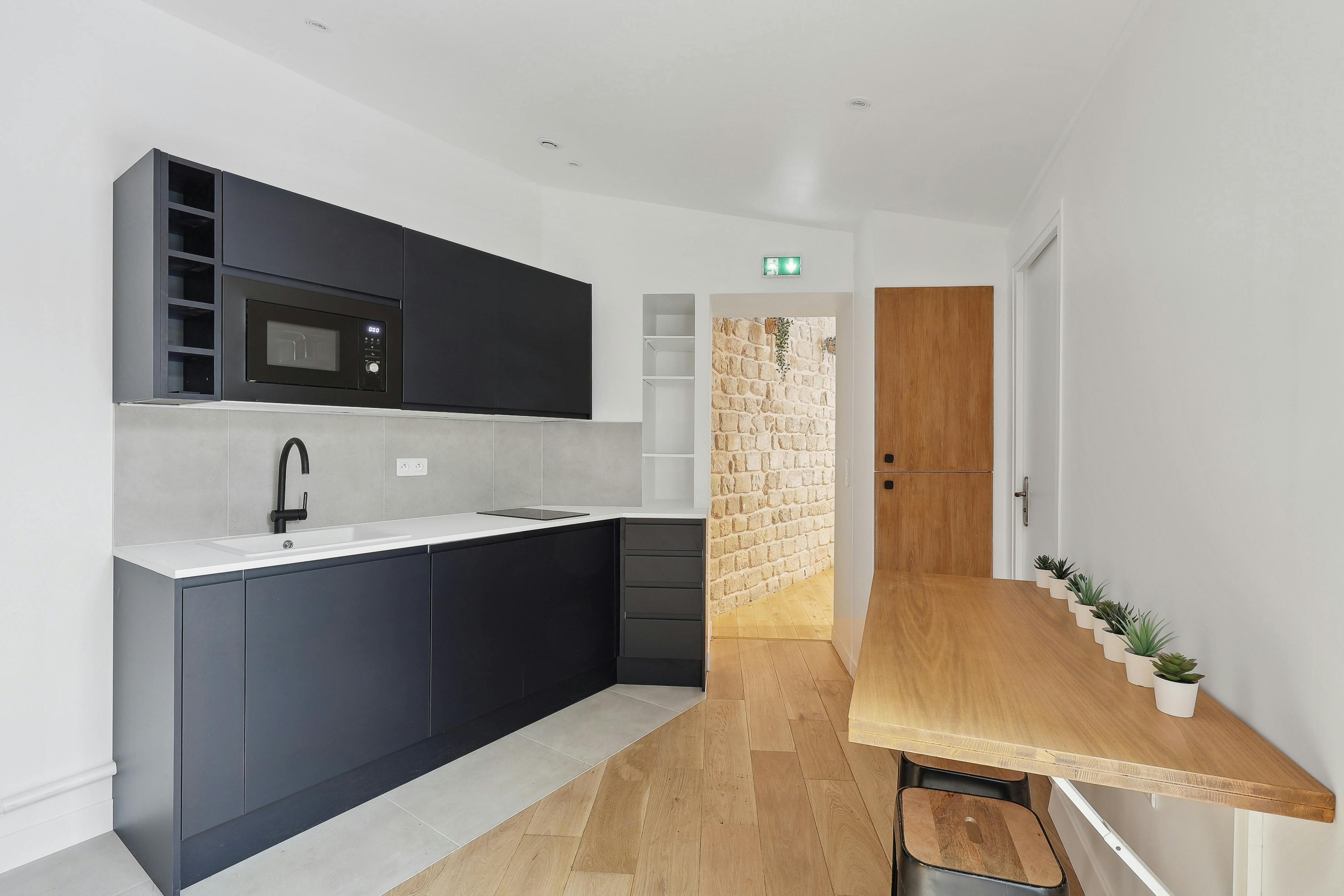 tablette bois sur-mesure cuisine 5 m2 Paris 7 tablette bois sur-mesure cuisine 5 m2 Paris 7