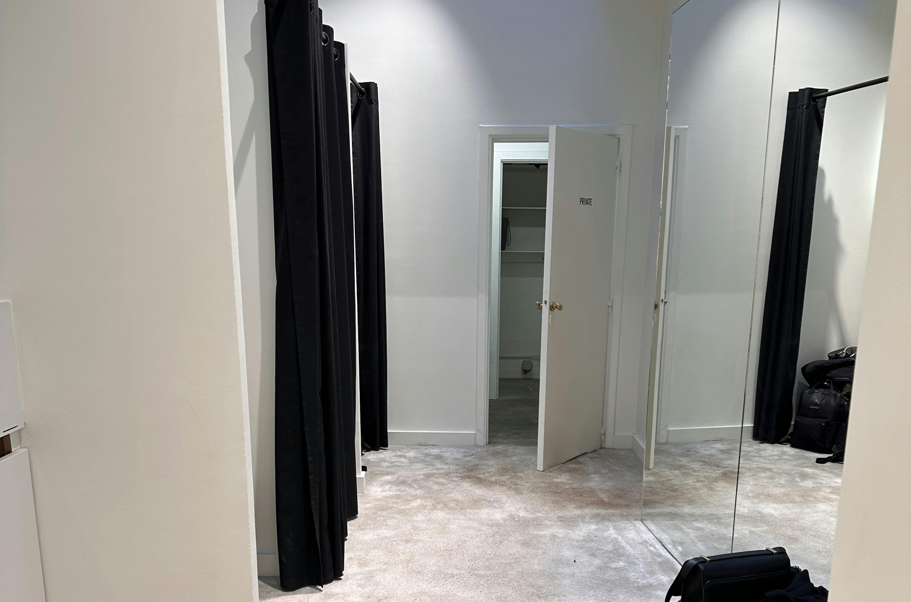 rénovation boutique zadig et voltaire cabine essayage rénovation boutique zadig et voltaire cabine essayage