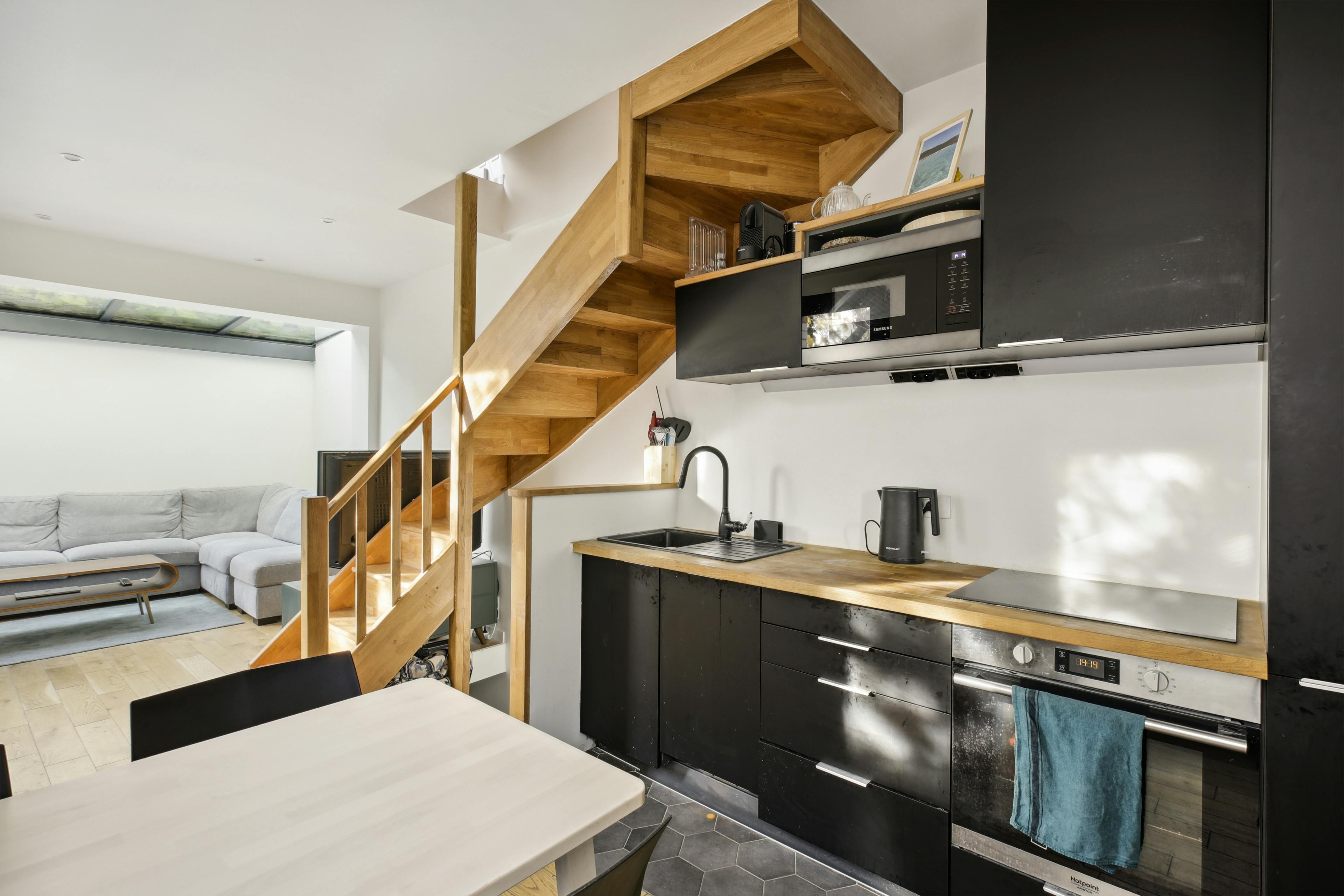 rénovation cuisine avec escalier maison de 70 m2 à Clamart