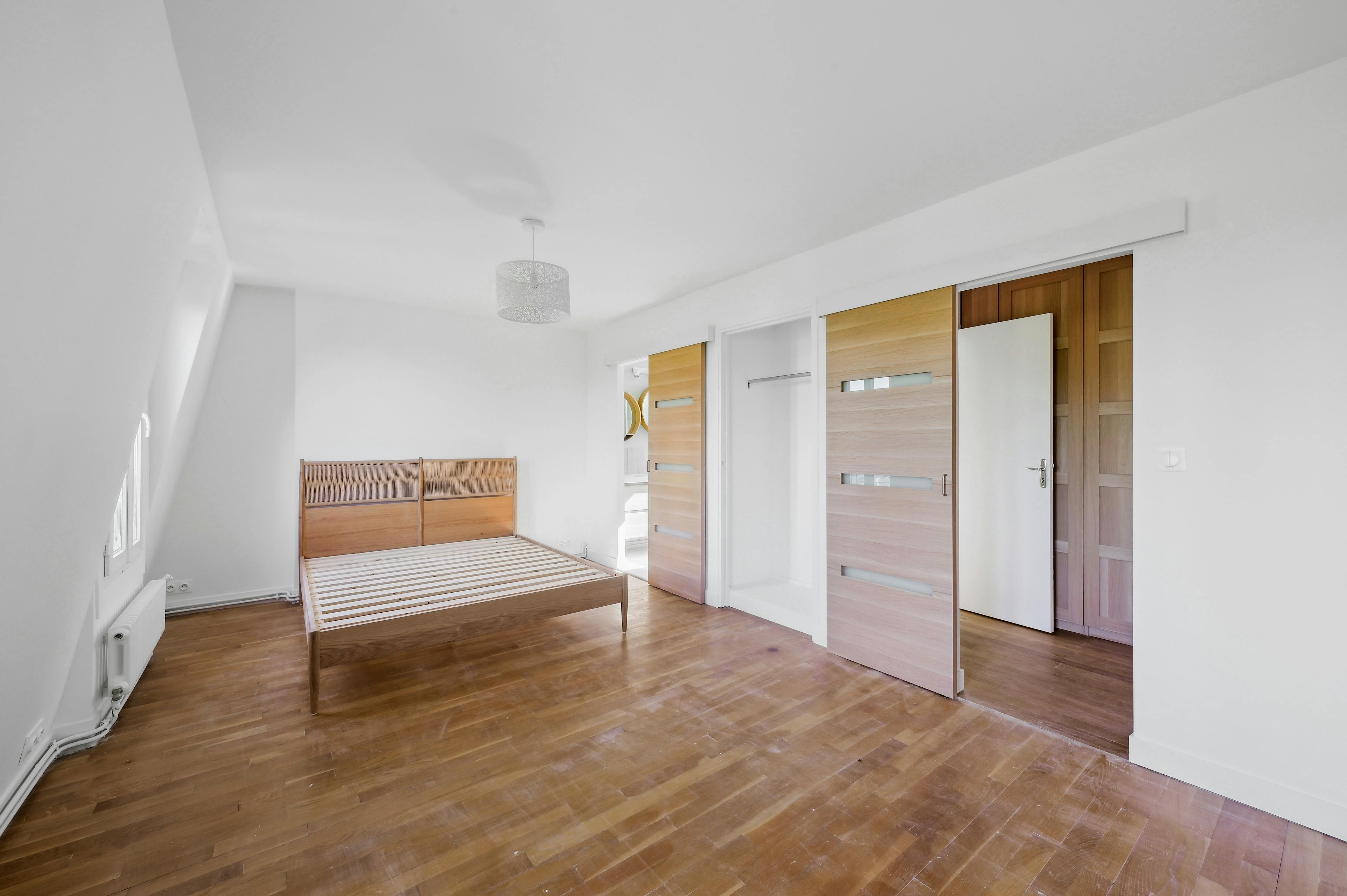 rénovation chambre avec lit 120 m2 Paris 17