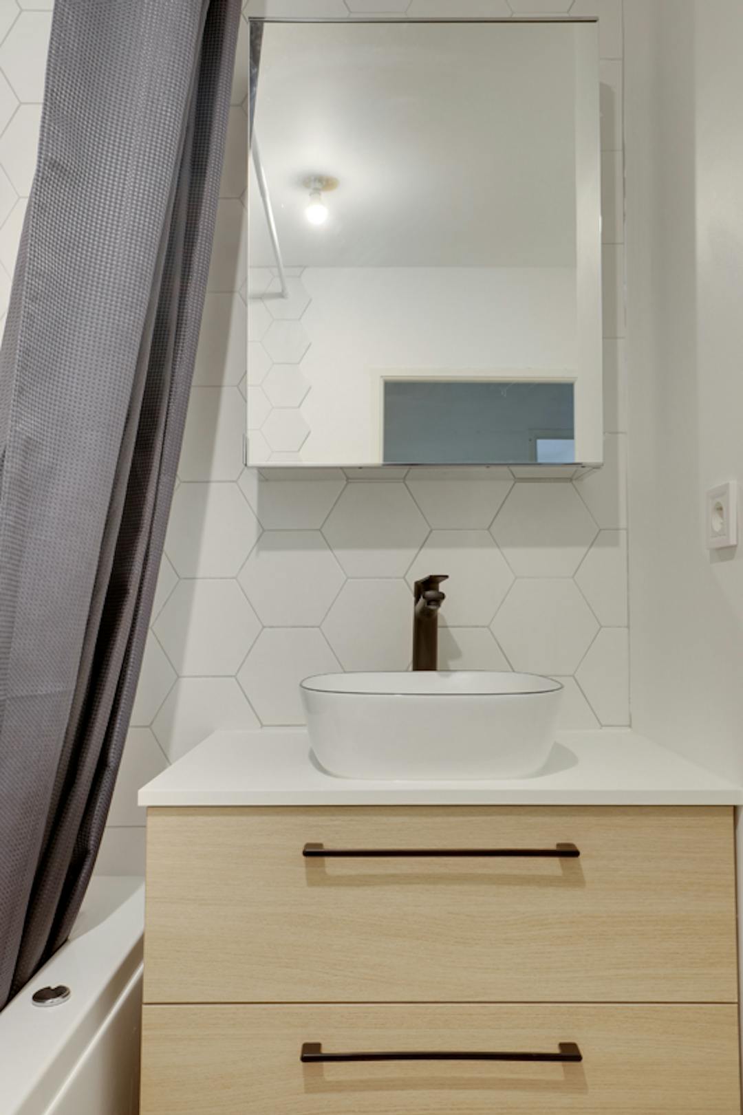 Pose meuble vasque salle de bain 3m2 Val de Marne