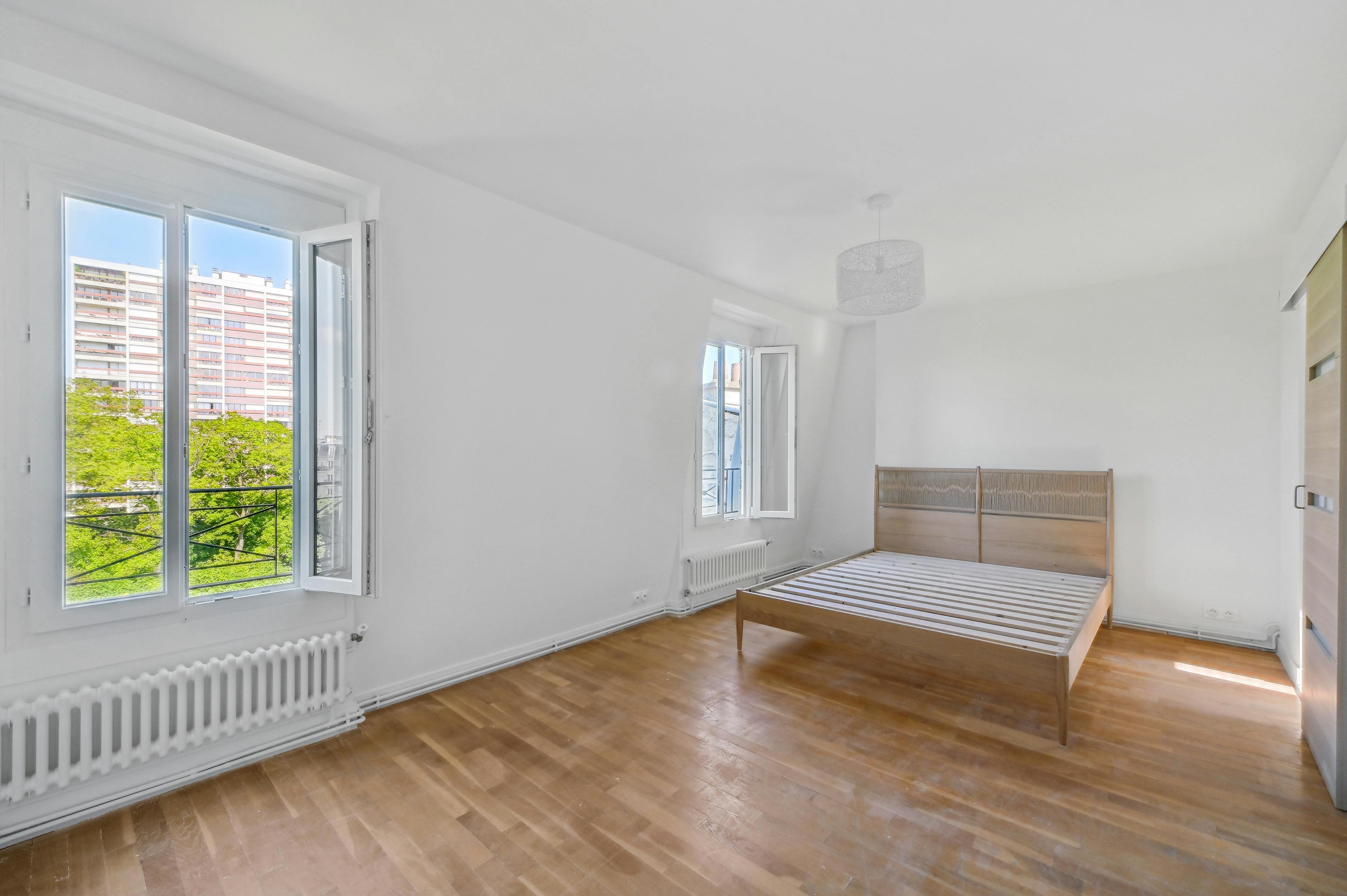 rénovation chambre avec lit appartement 120 m2 Paris 17 rénovation chambre avec lit appartement 120 m2 Paris 17