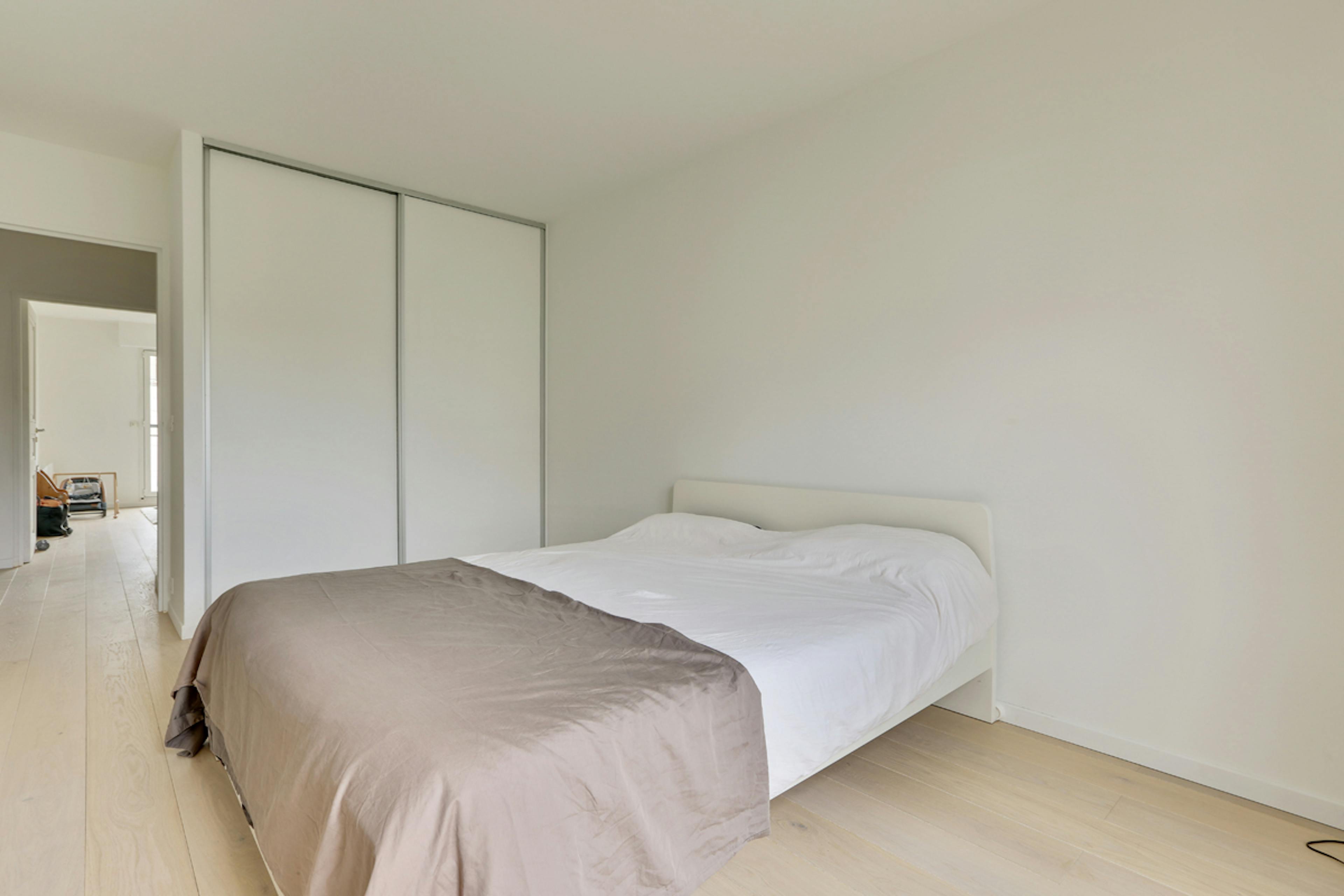 rénovation chambre adulte avec rangements appartement paris 14 rénovation chambre adulte avec rangements appartement paris 14